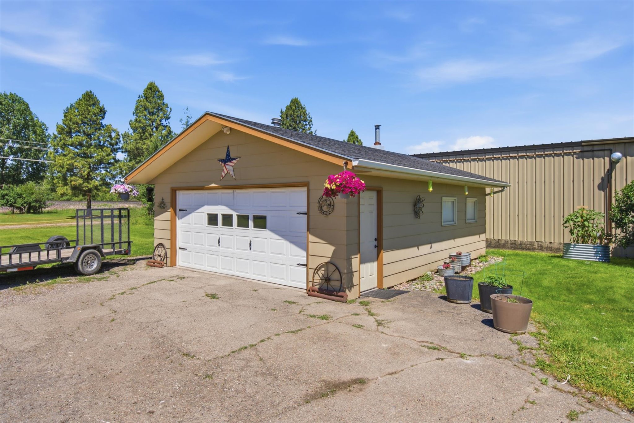 2652 Hwy 2 E Property Photo 26