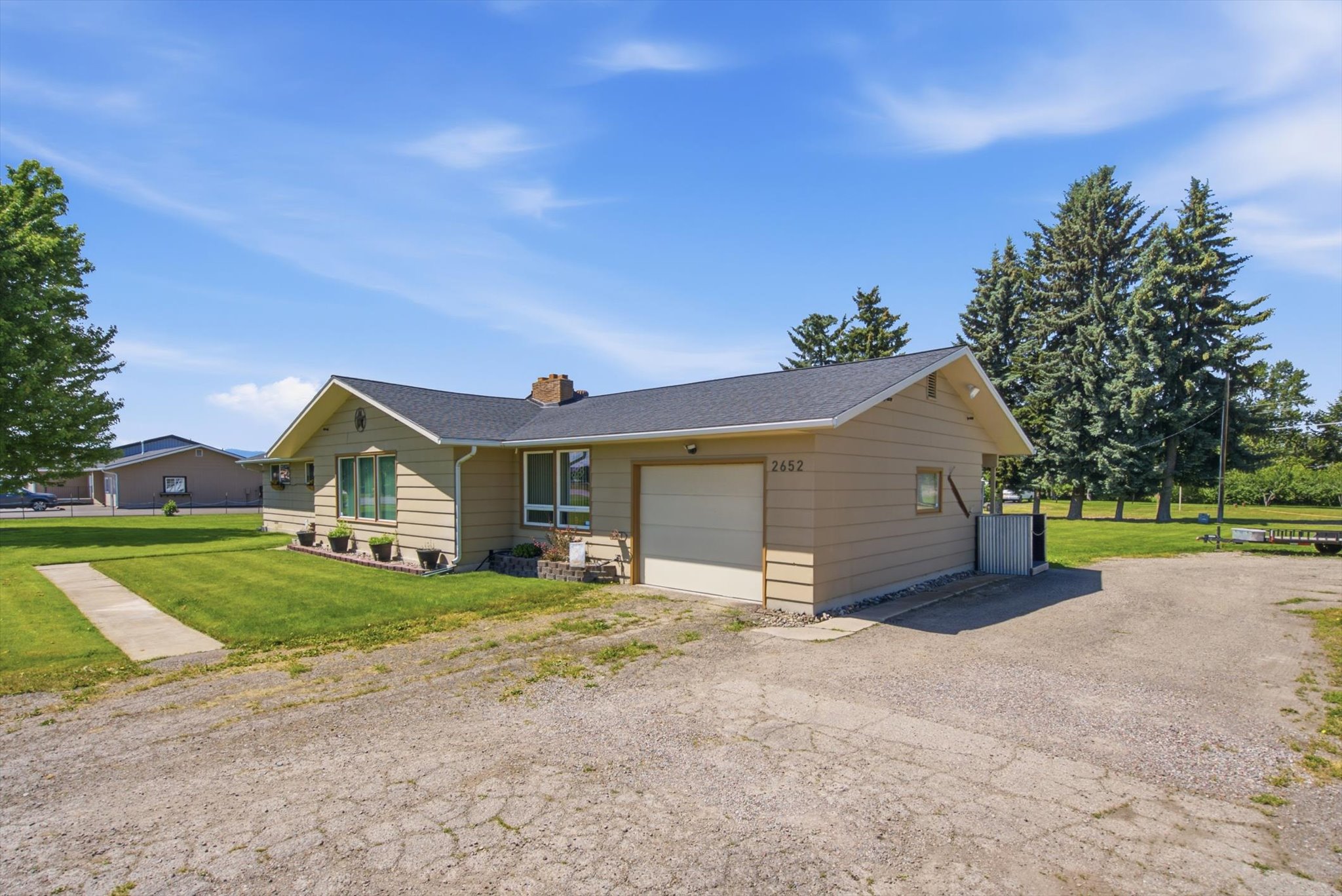 2652 Hwy 2 E Property Photo 7
