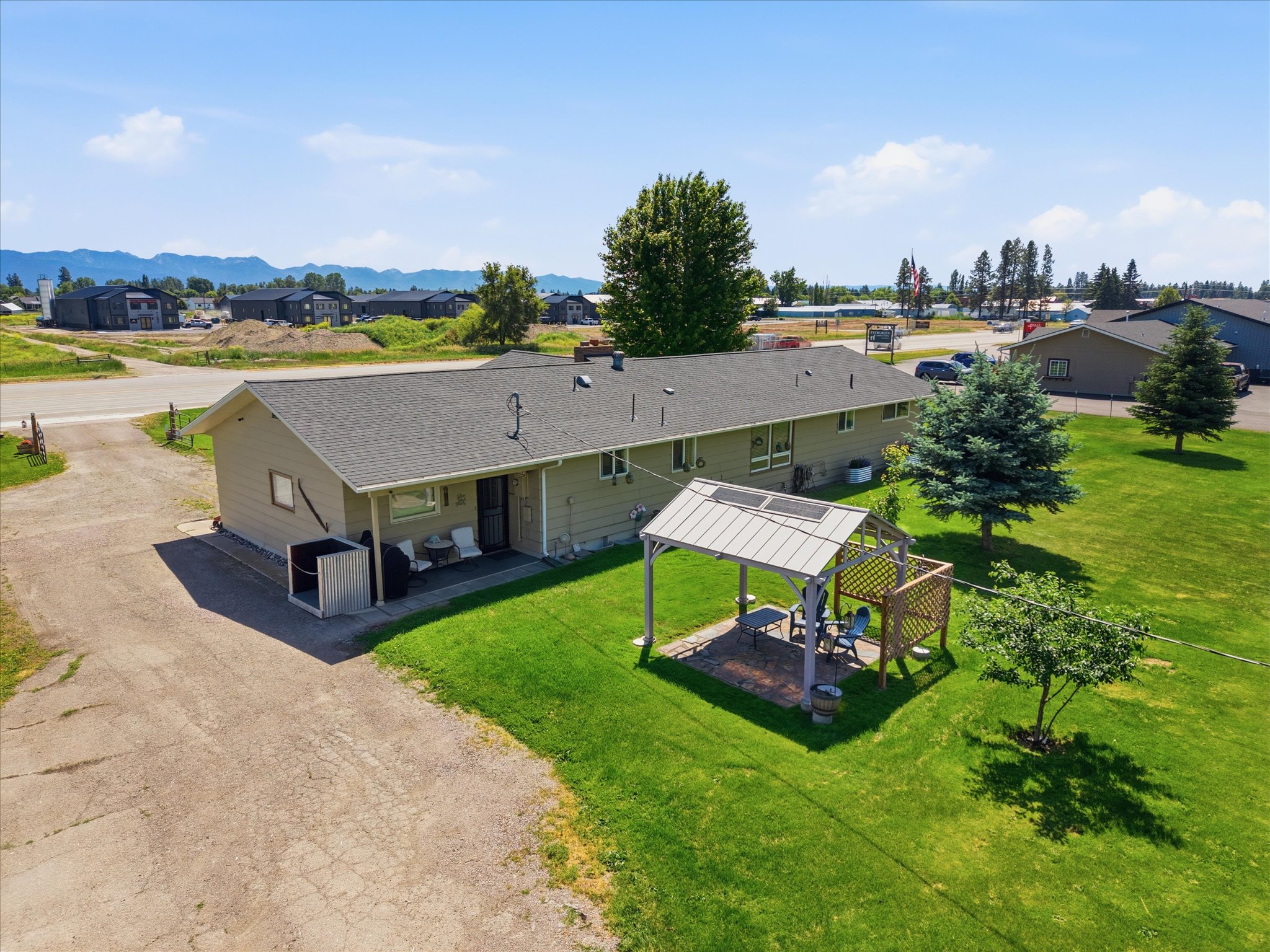 2652 Hwy 2 E Property Photo 34