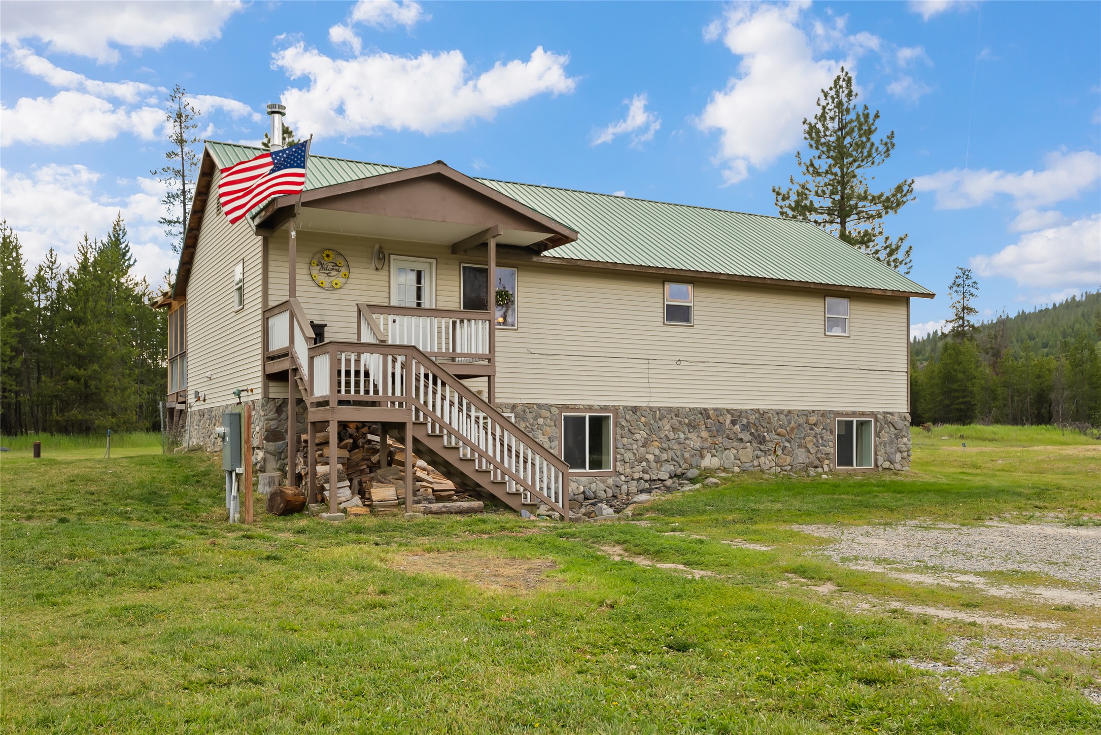 9390 Us Hwy 2 W Property Photo 5