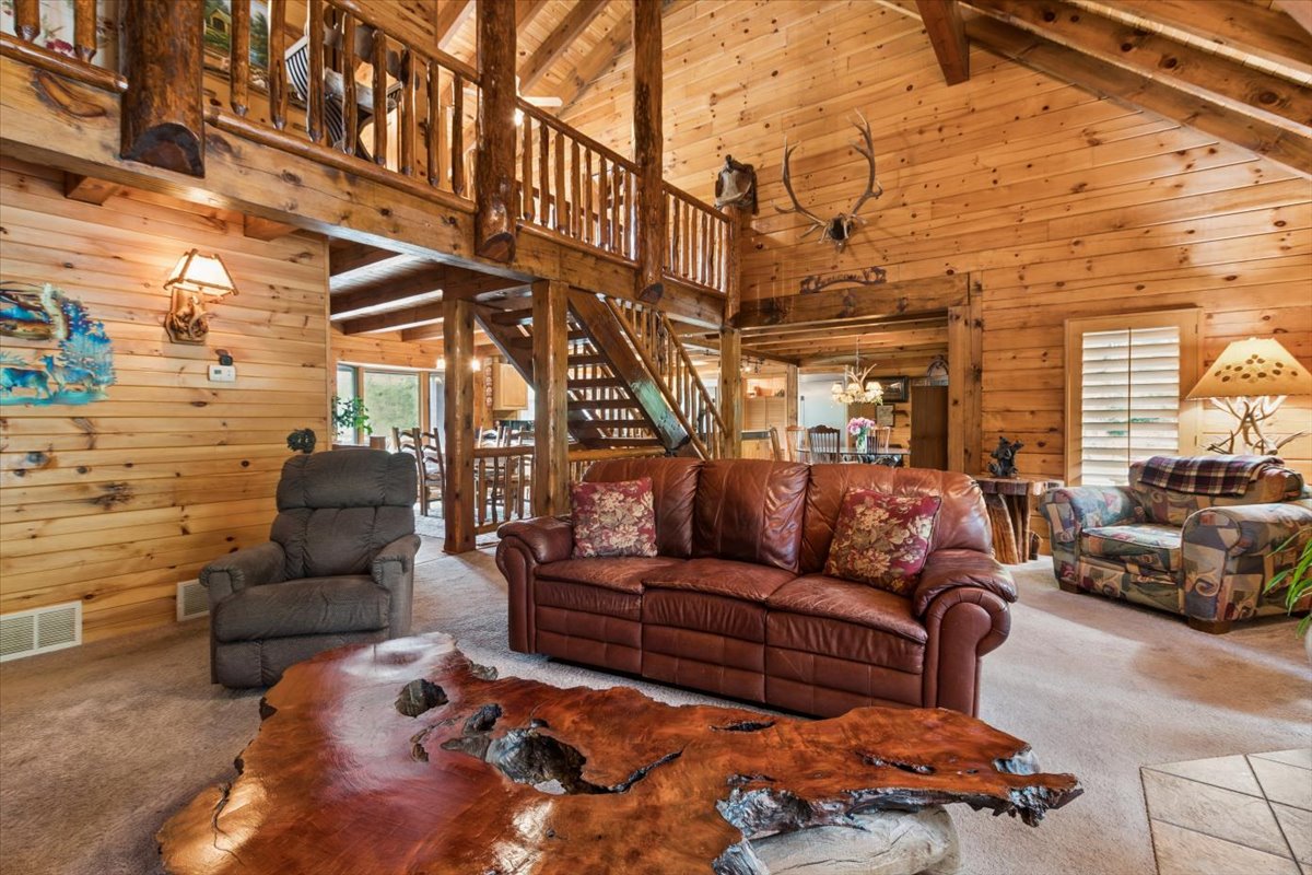 14529 Sunburst Drive Property Photo 14
