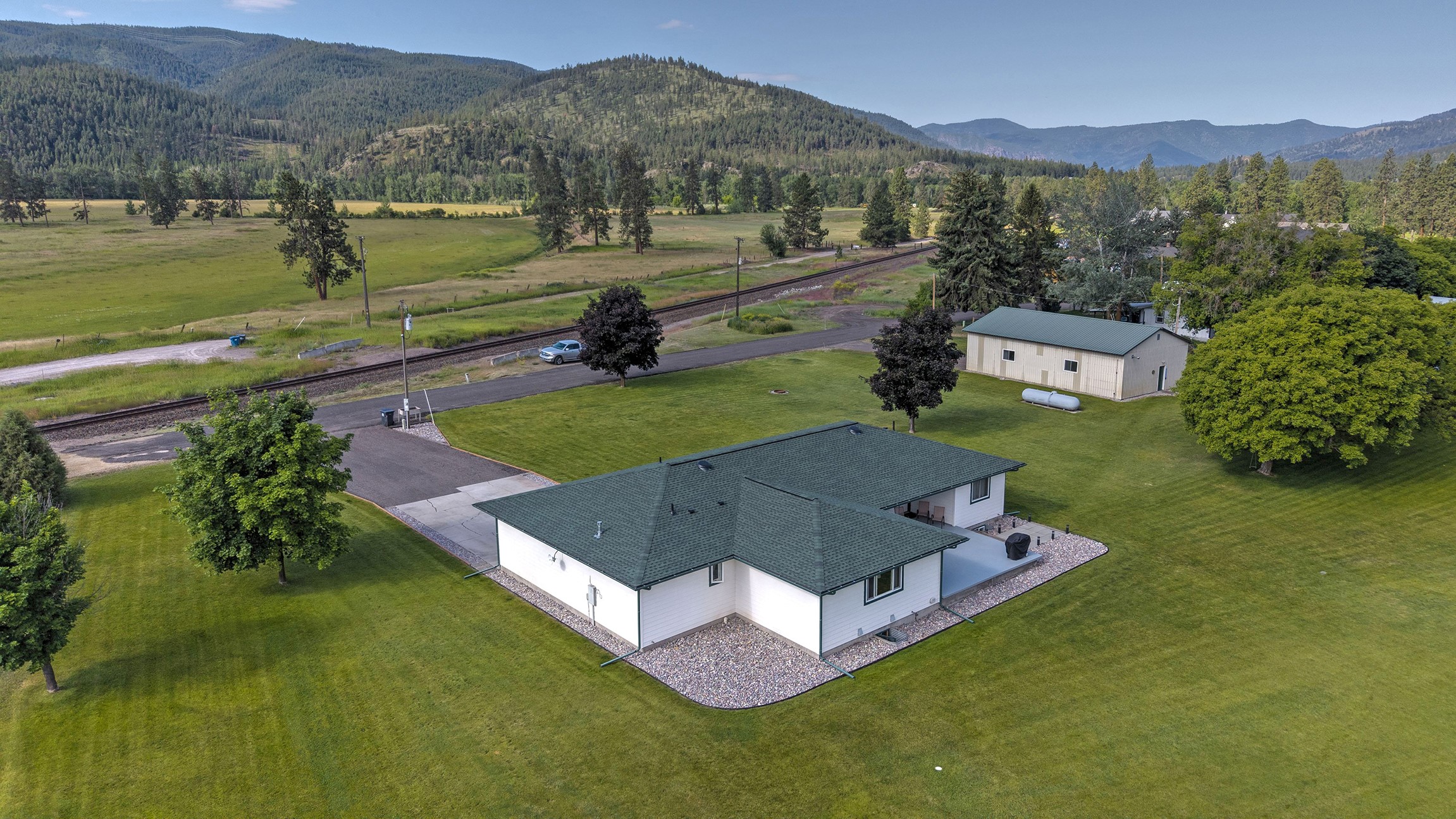 23588 Mullan Road Property Photo 2