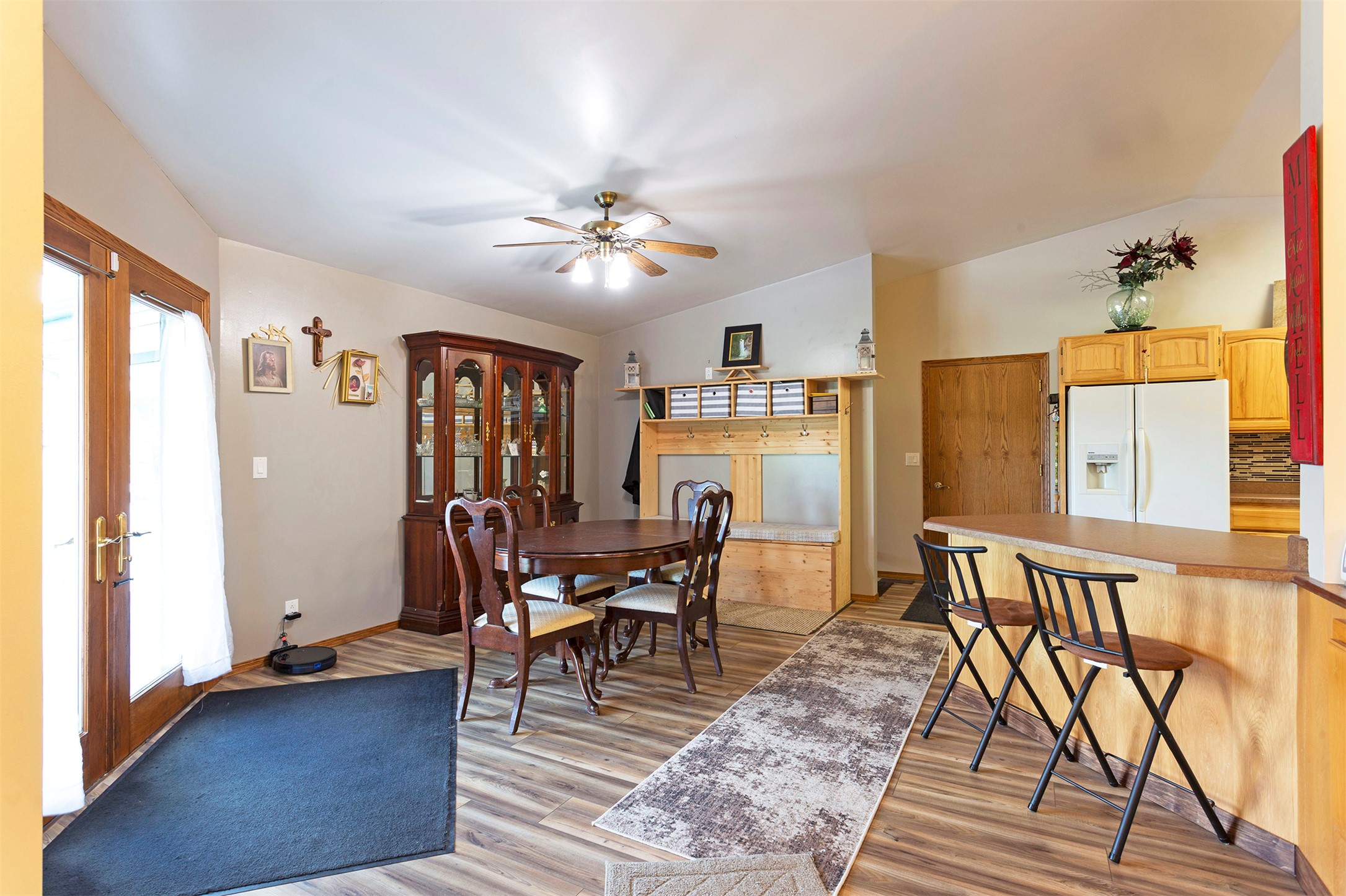 23588 Mullan Road Property Photo 7
