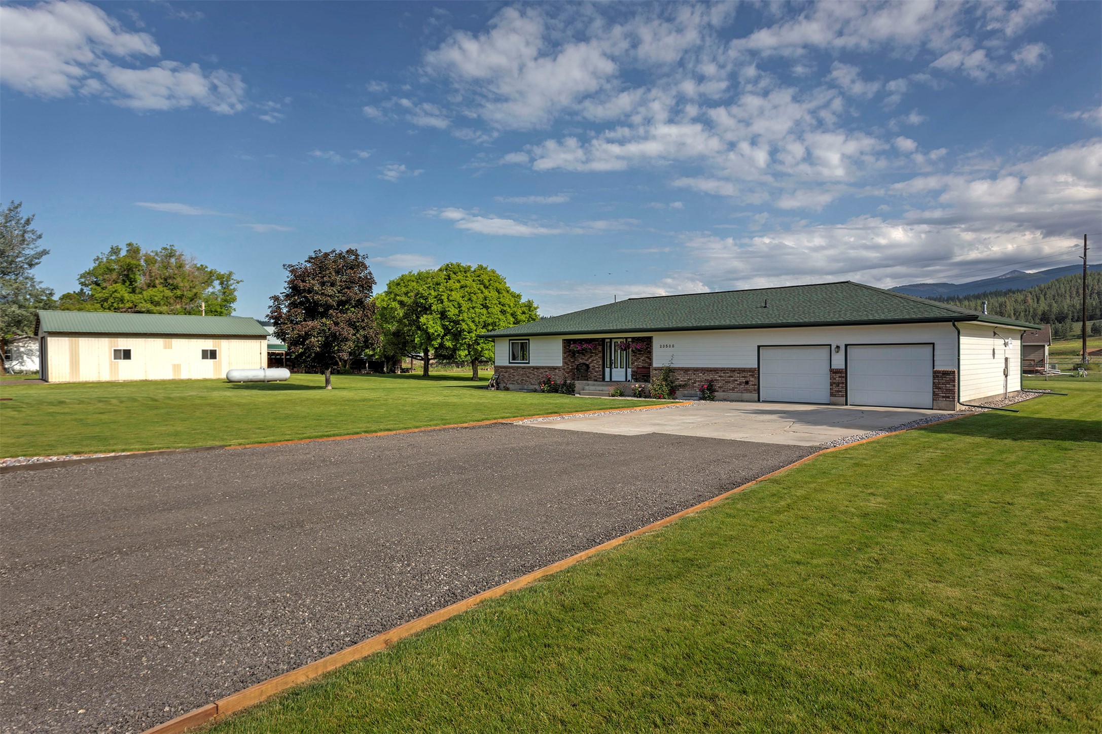 23588 Mullan Road Property Photo 32