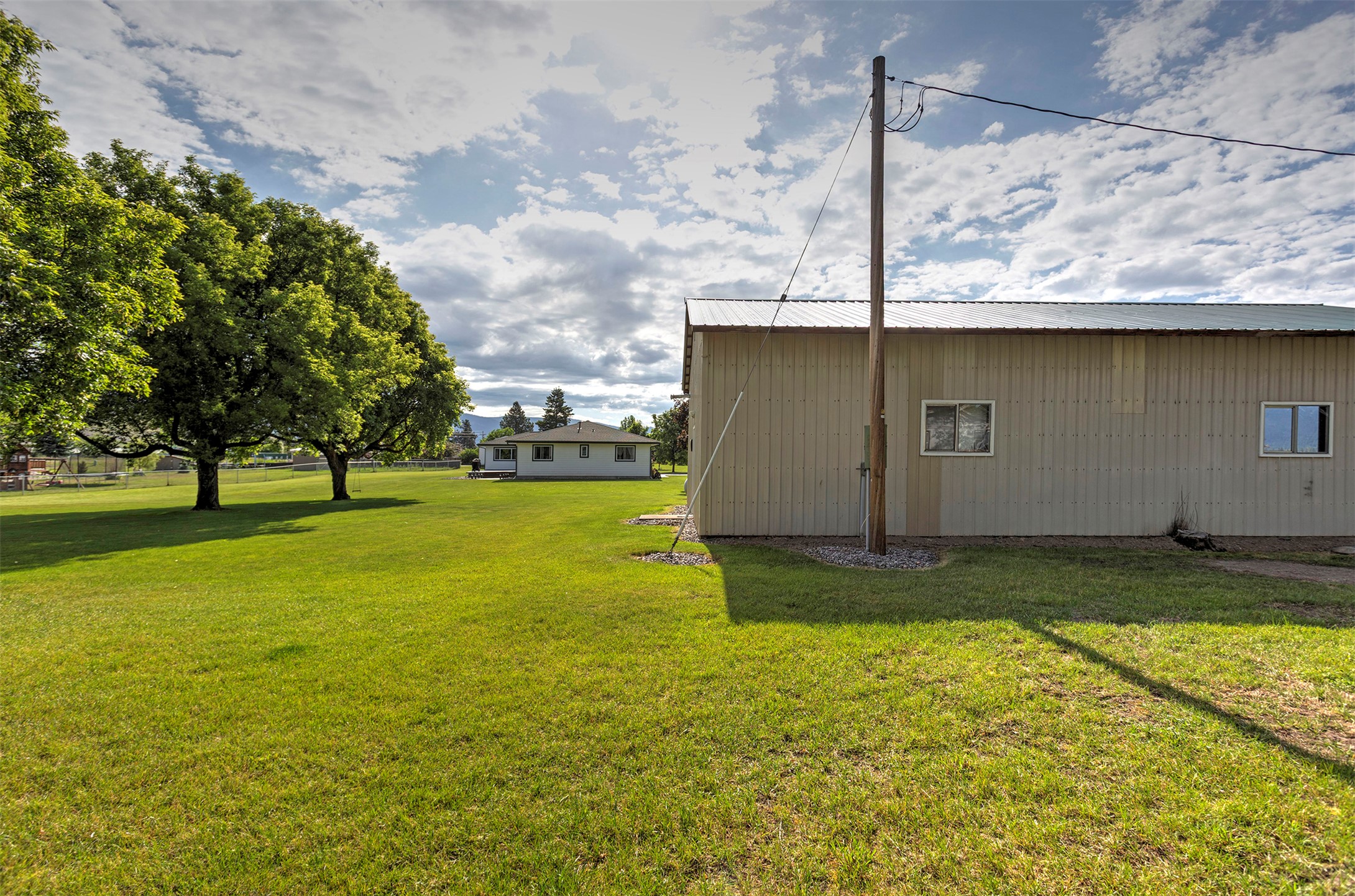 23588 Mullan Road Property Photo 33