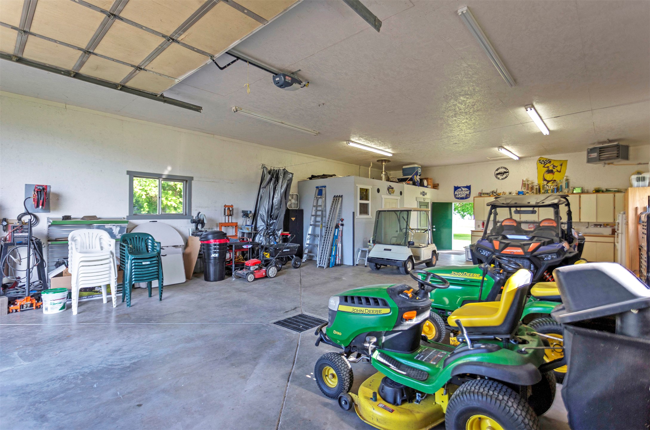 23588 Mullan Road Property Photo 37