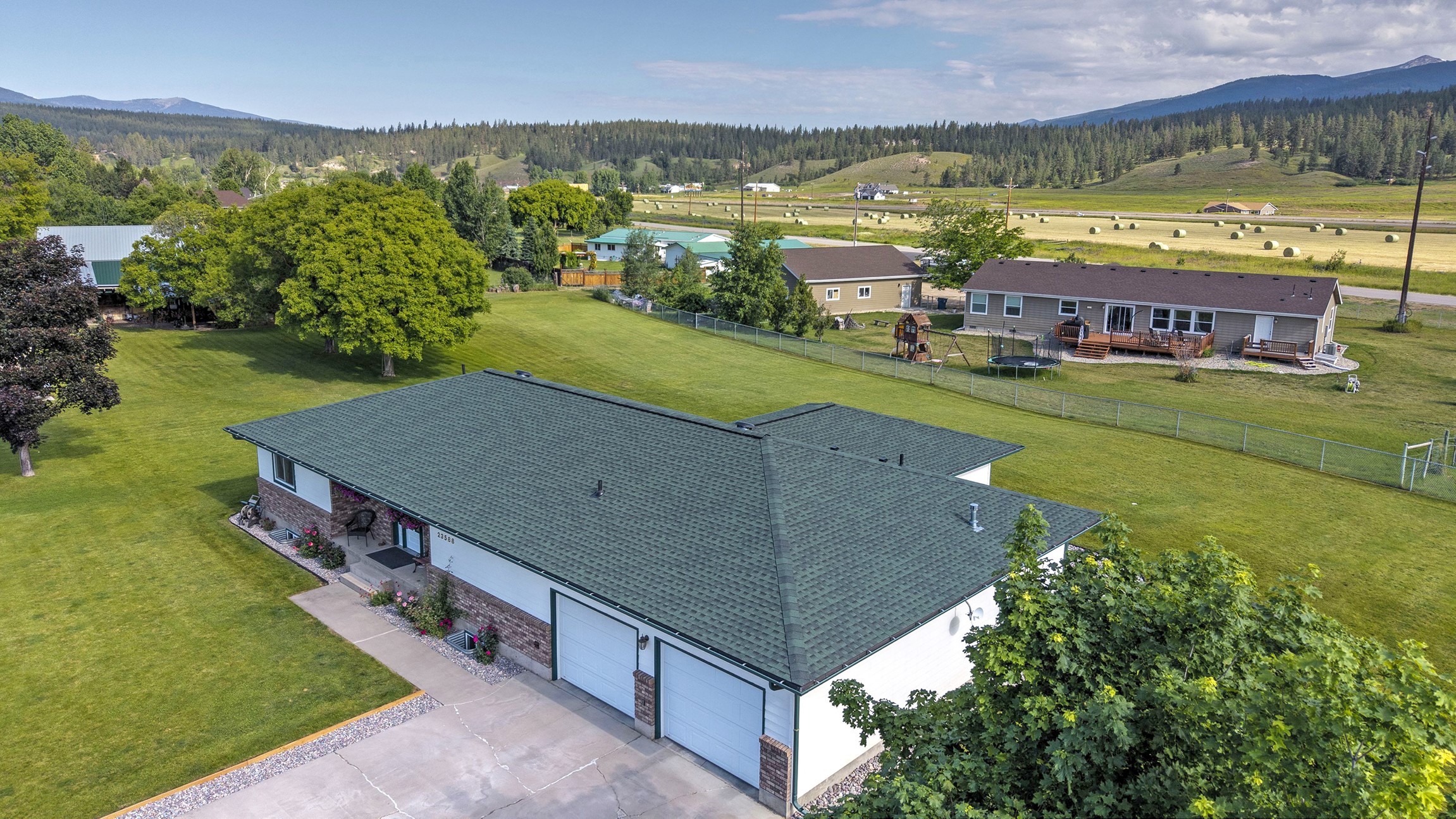 23588 Mullan Road Property Photo 43