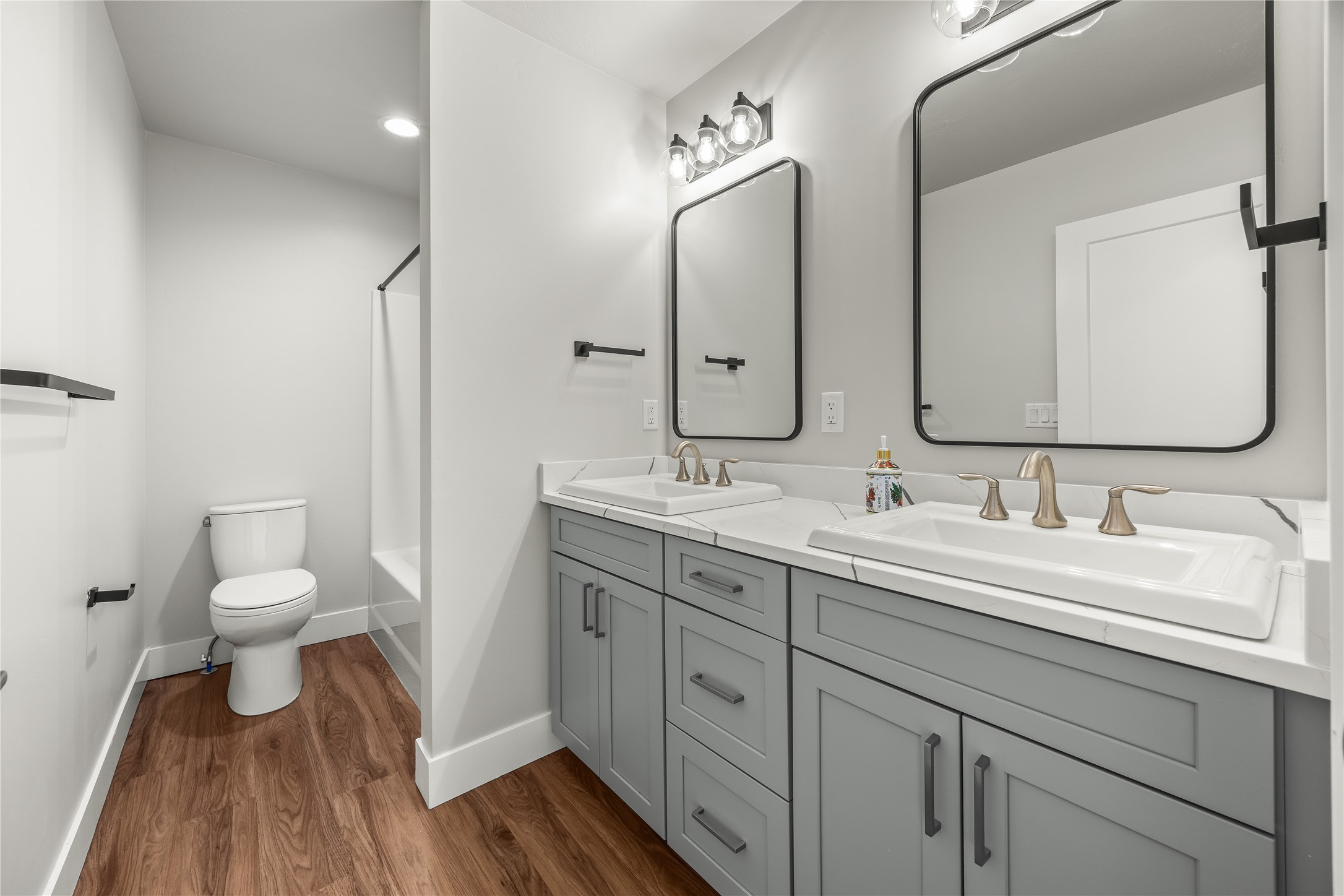5309 Remington Drive C Property Photo 25