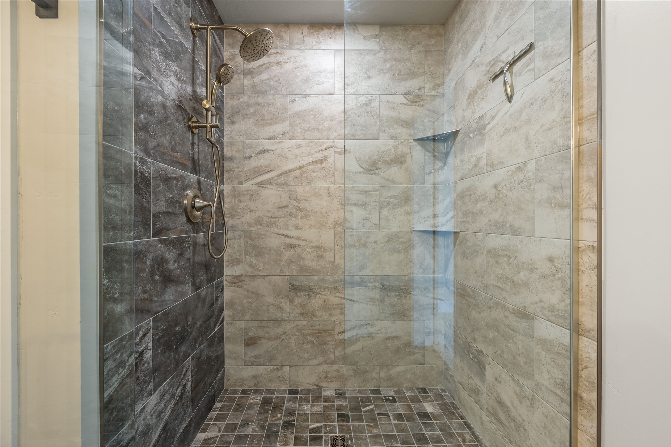 5309 Remington Drive C Property Photo 39