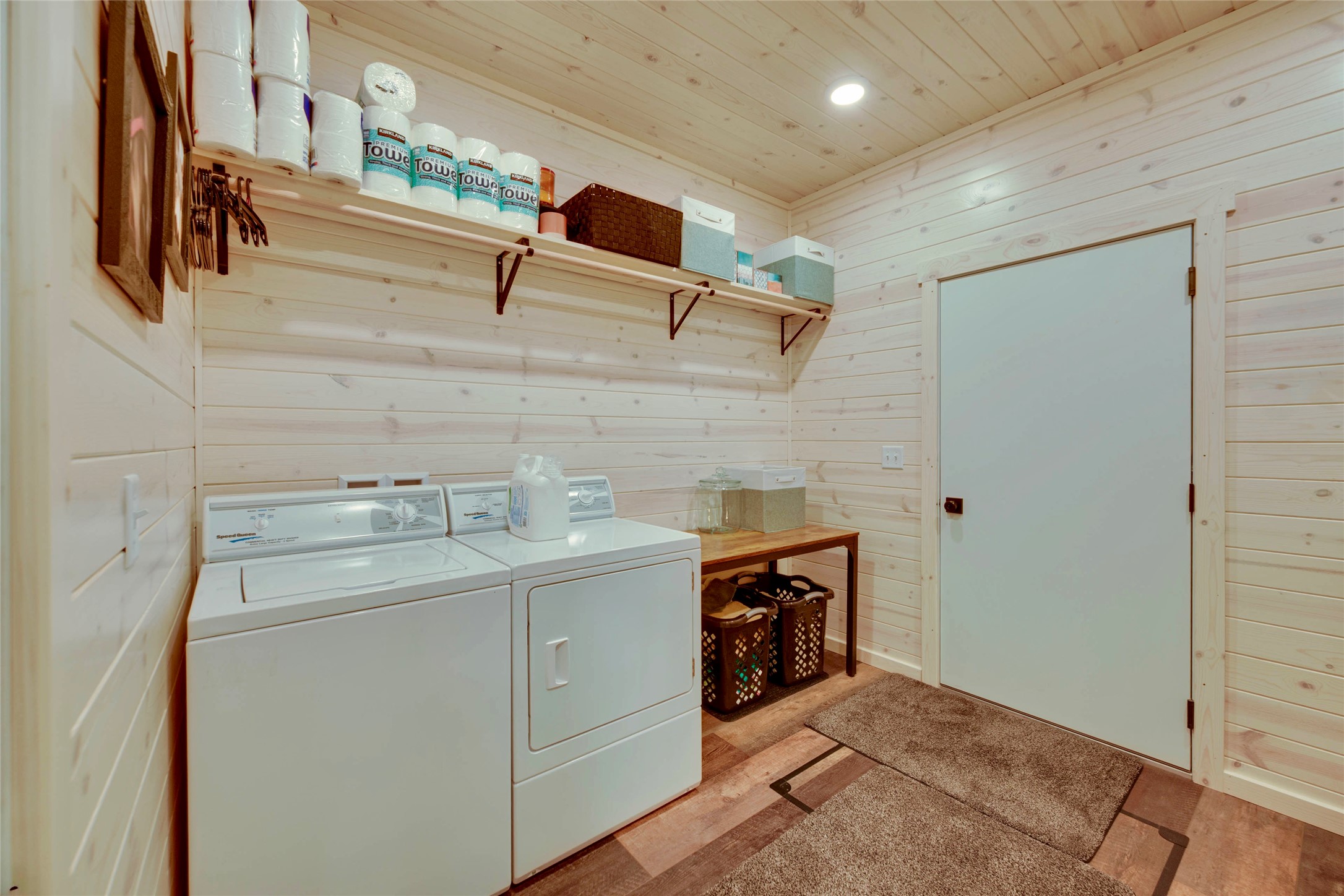 551 Tami Drive E Property Photo 18
