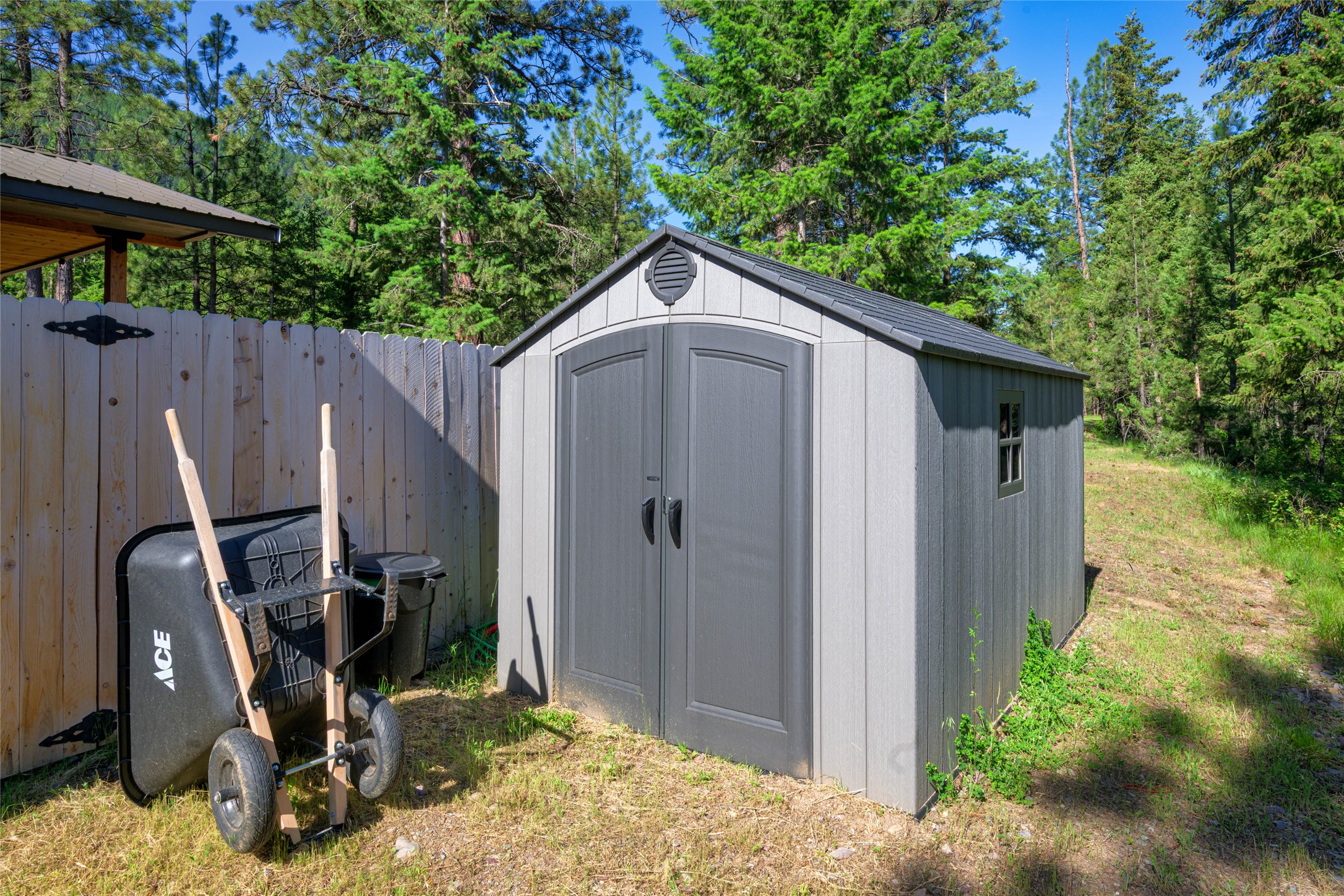 551 Tami Drive E Property Photo 43
