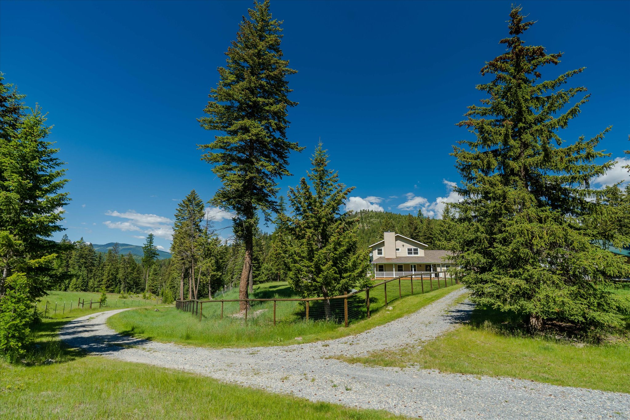 100 Seely Lane Property Photo 3