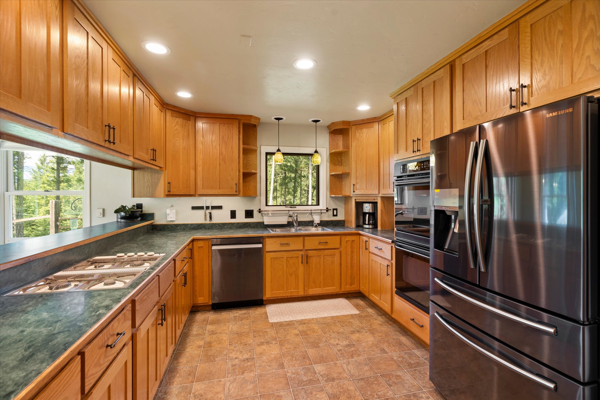 100 Seely Lane Property Photo 24