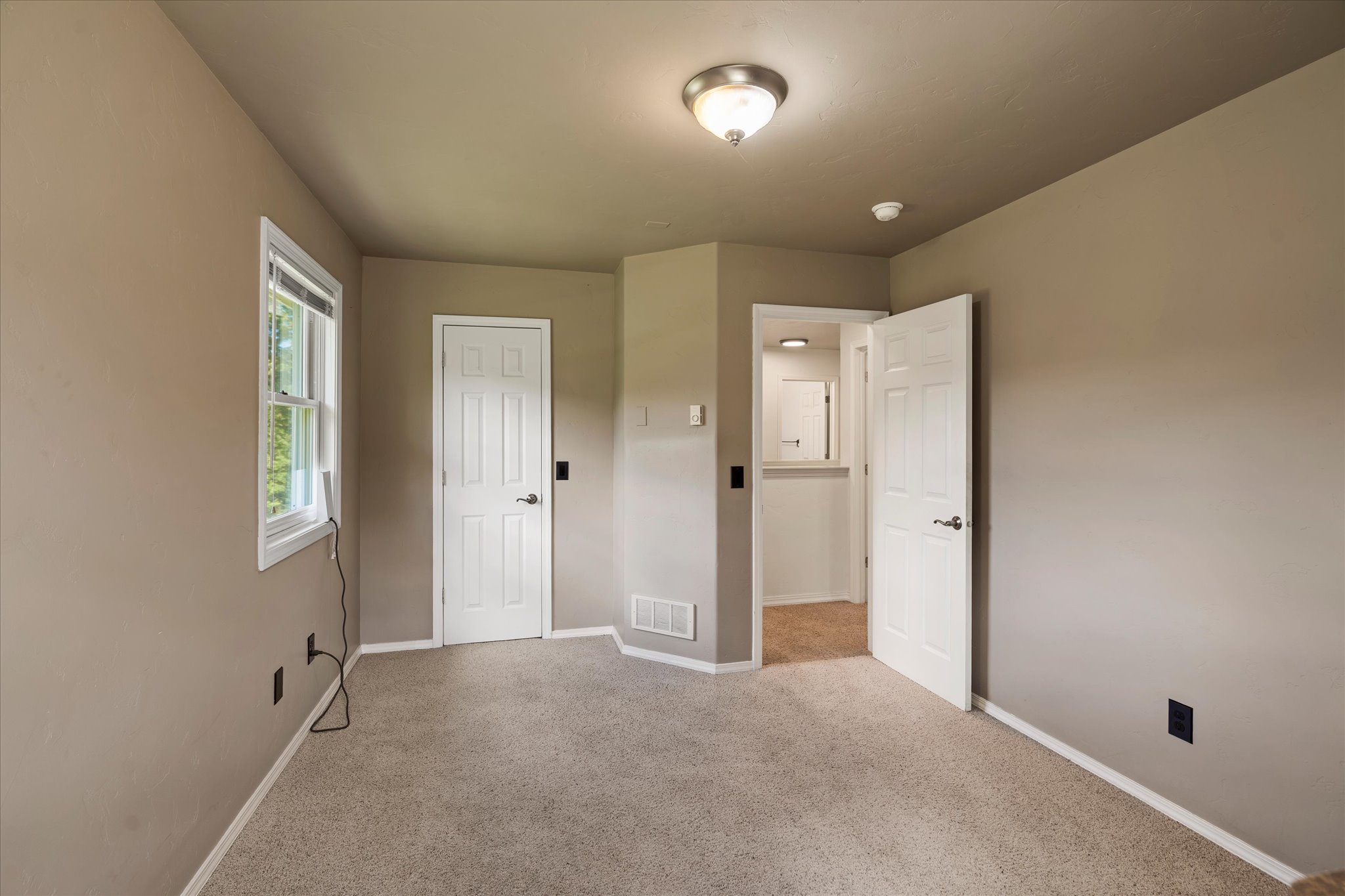 100 Seely Lane Property Photo 40