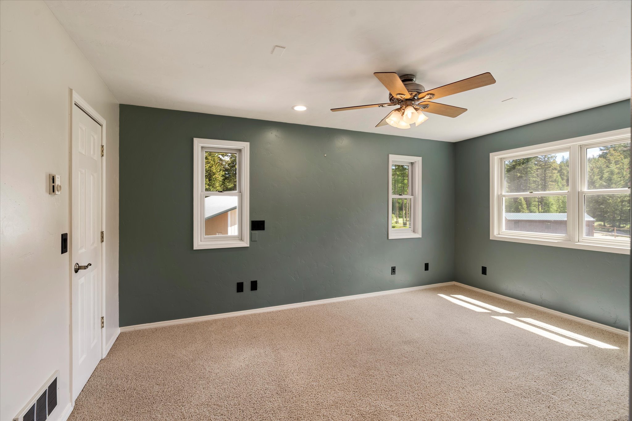 100 Seely Lane Property Photo 41