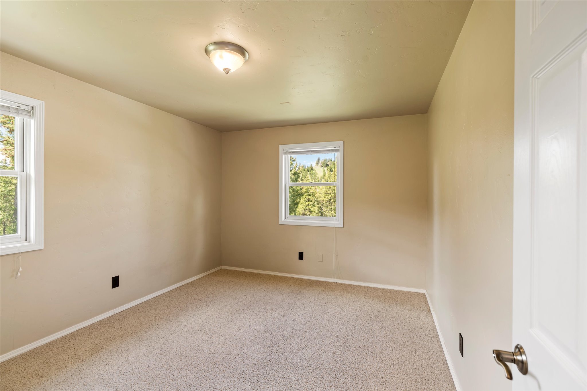 100 Seely Lane Property Photo 44