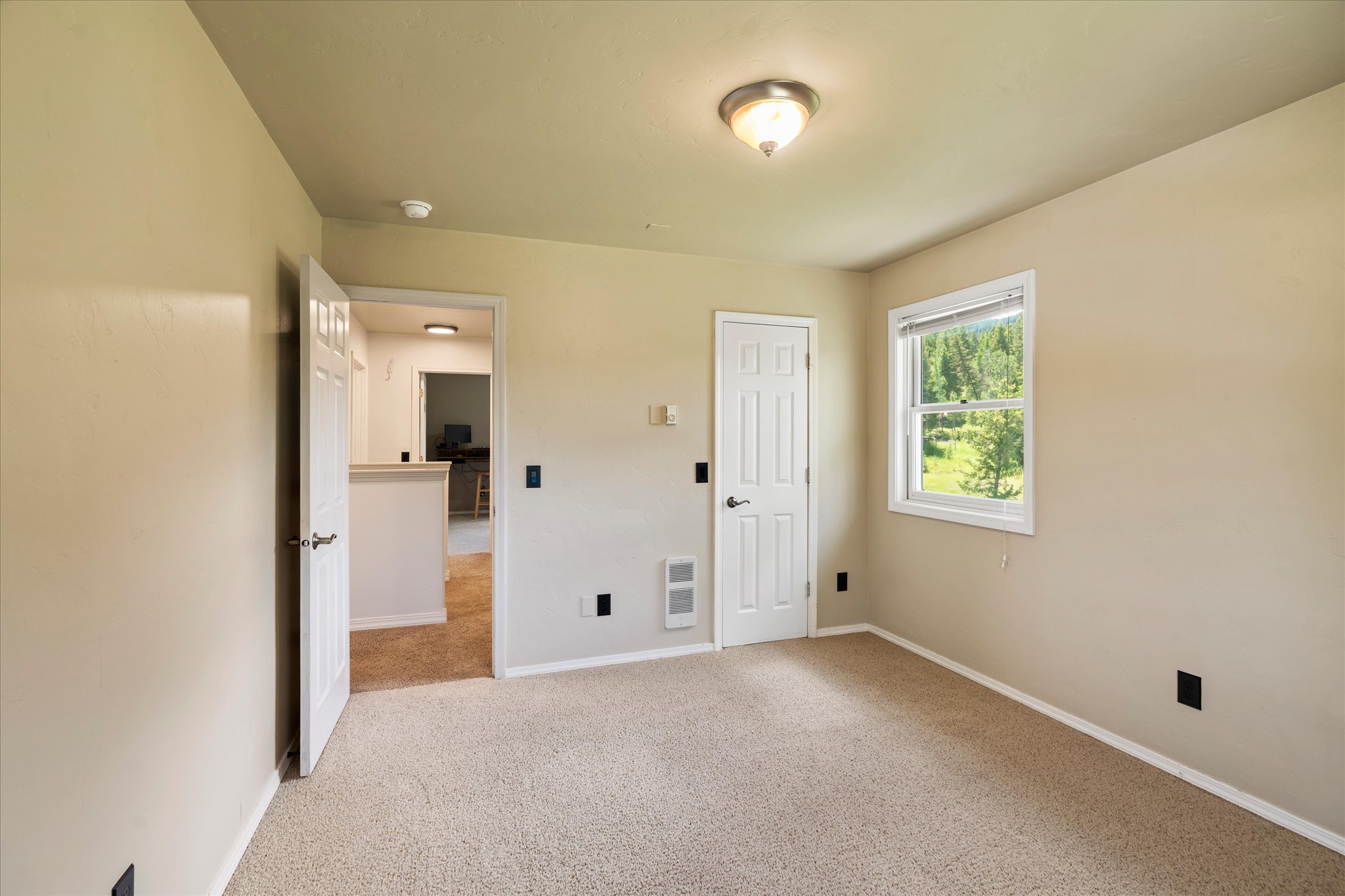 100 Seely Lane Property Photo 45