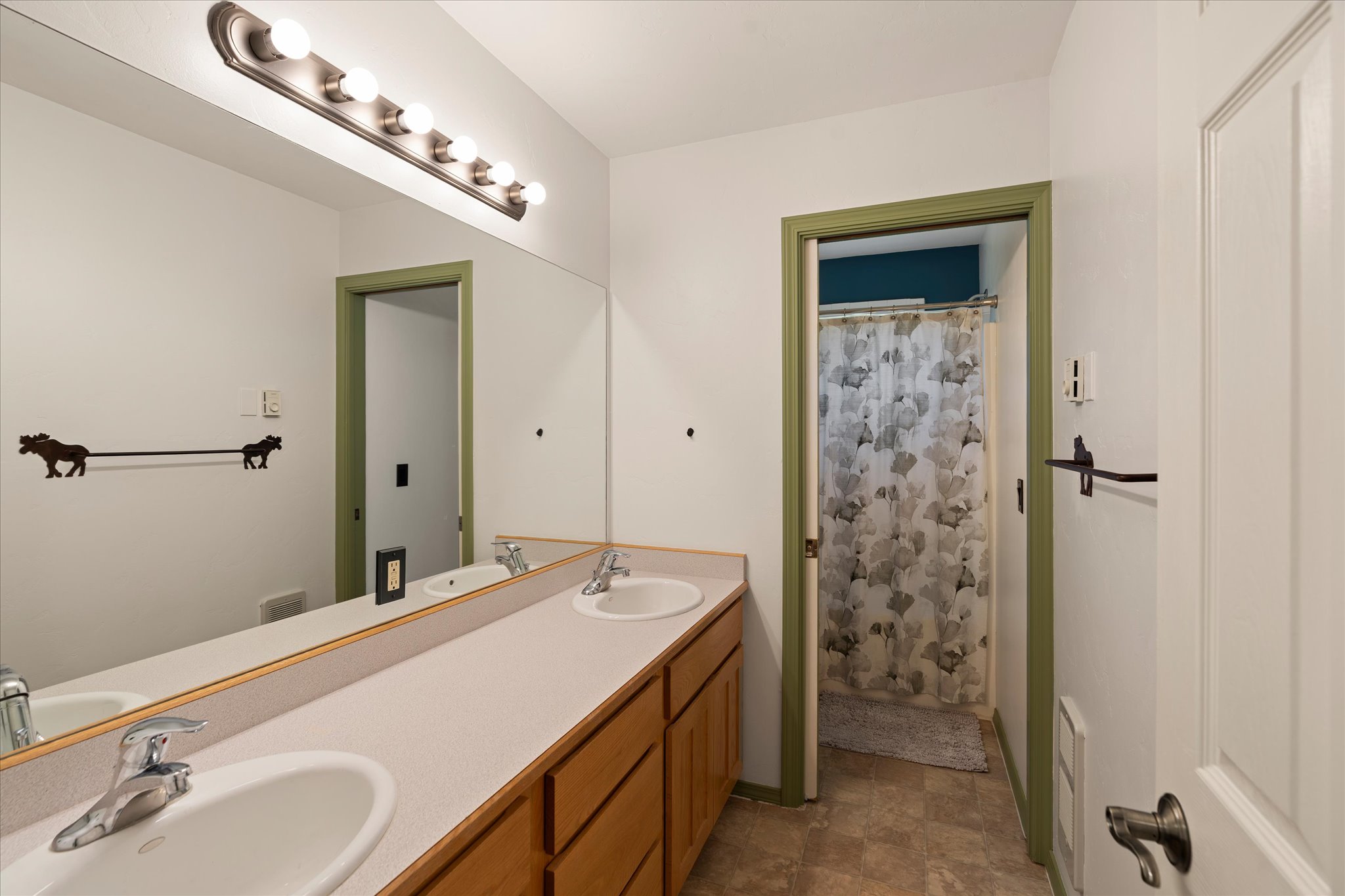 100 Seely Lane Property Photo 46