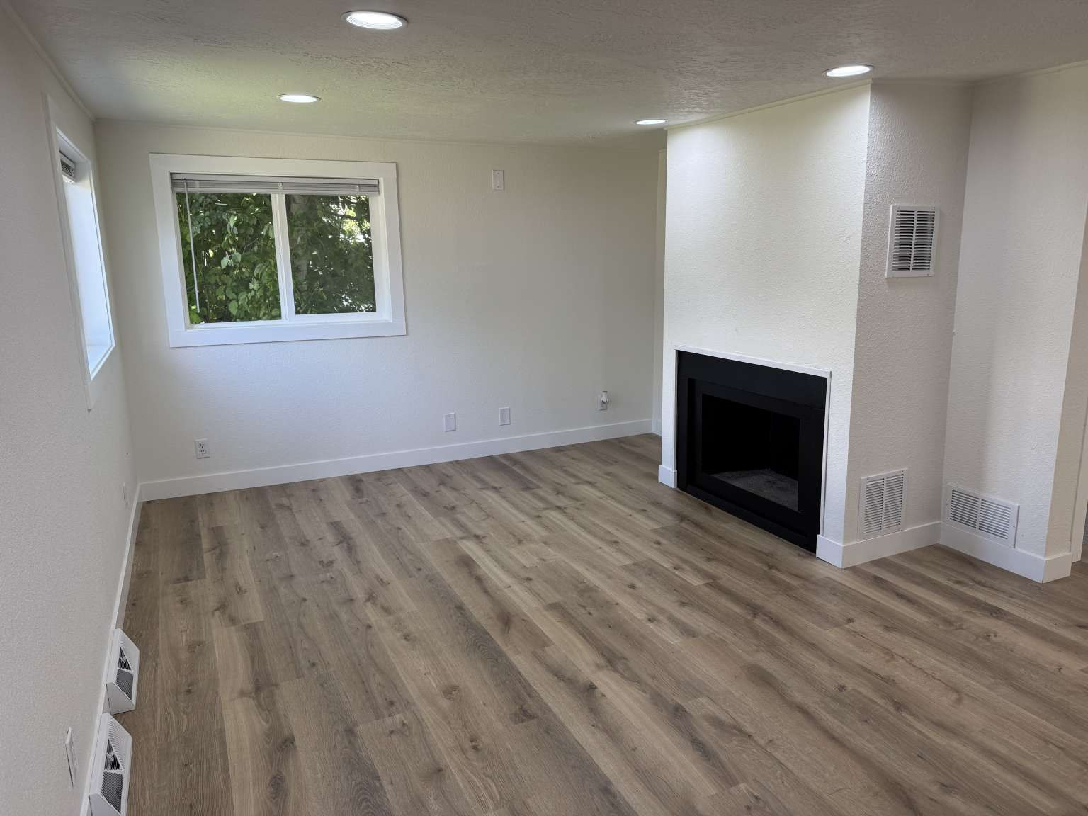 1641 S 14th Street W Property Photo 4