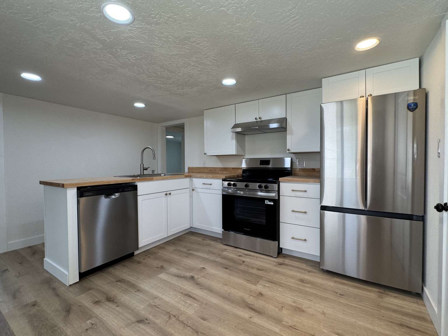 1641 S 14th Street W Property Photo 6