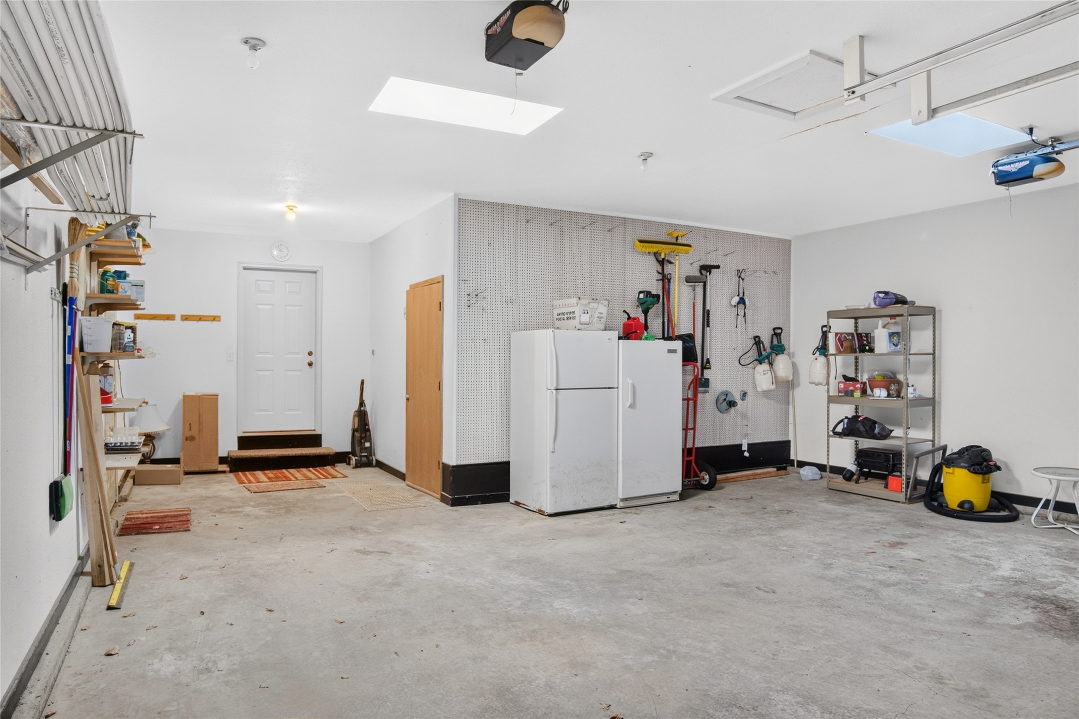 395 Edgewater Drive Property Photo 32