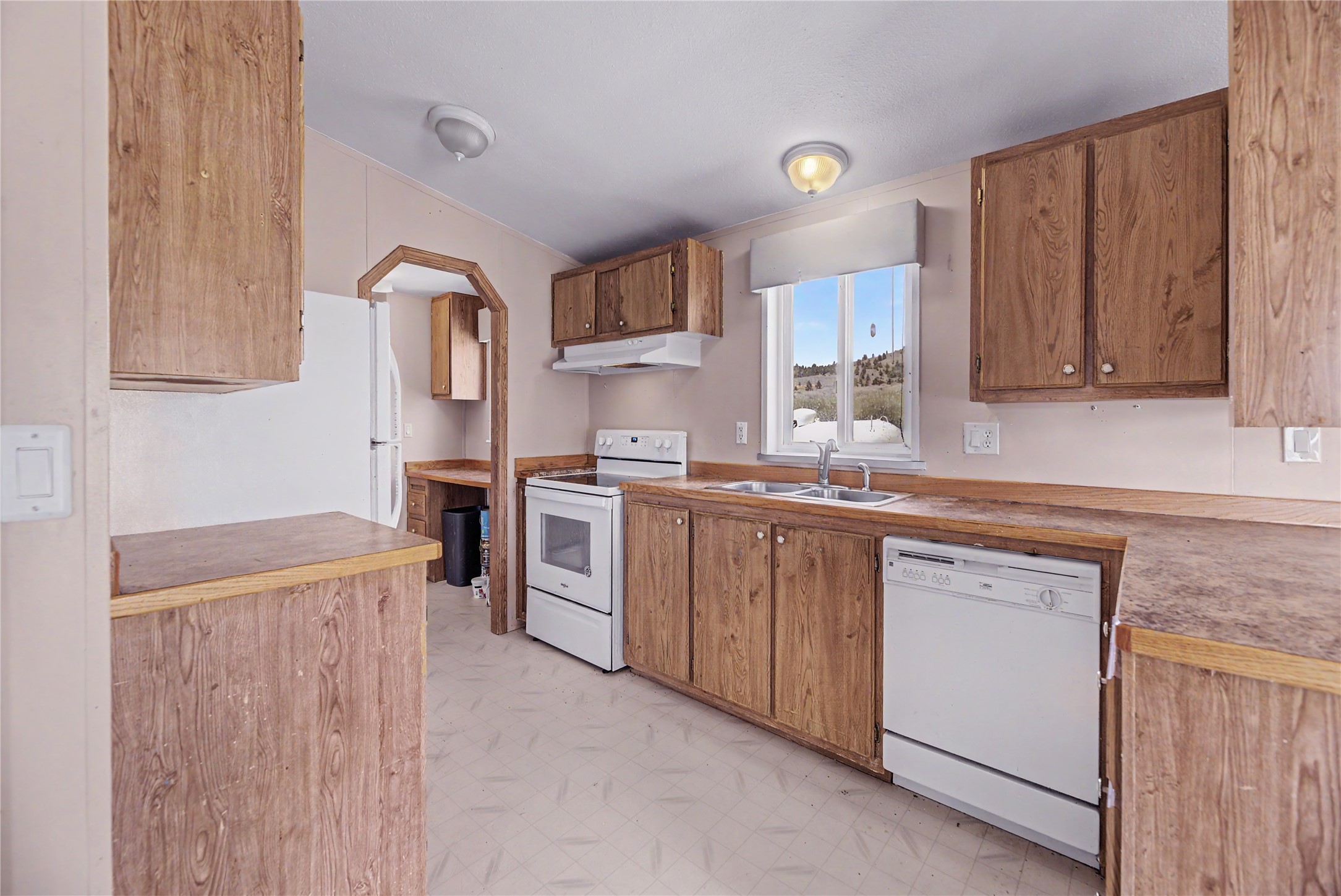 11 Silver Bell Road Property Photo 8