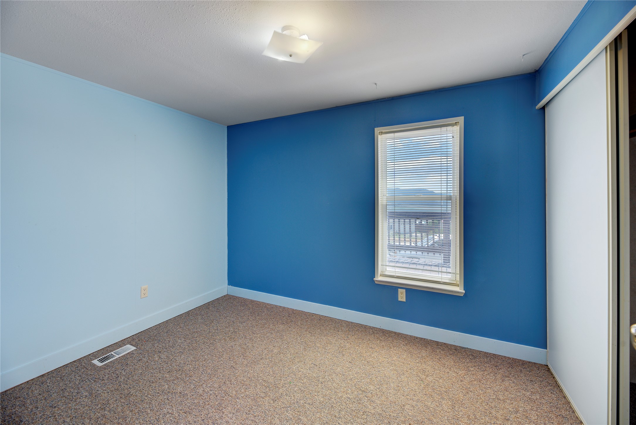 11 Silver Bell Road Property Photo 16