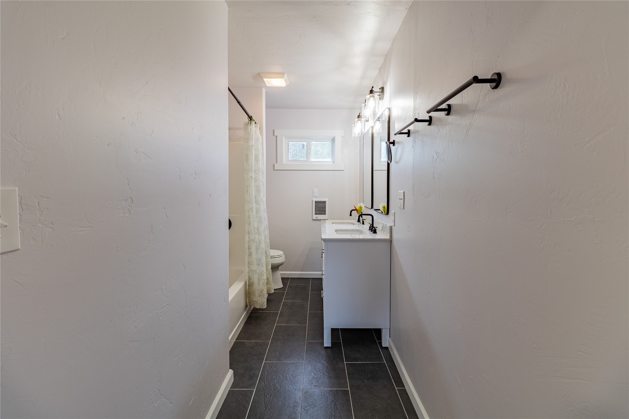 812 S Dakota Street Property Photo 18
