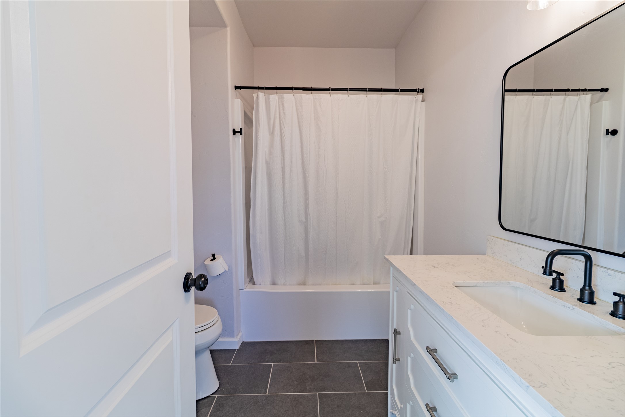 812 S Dakota Street Property Photo 35