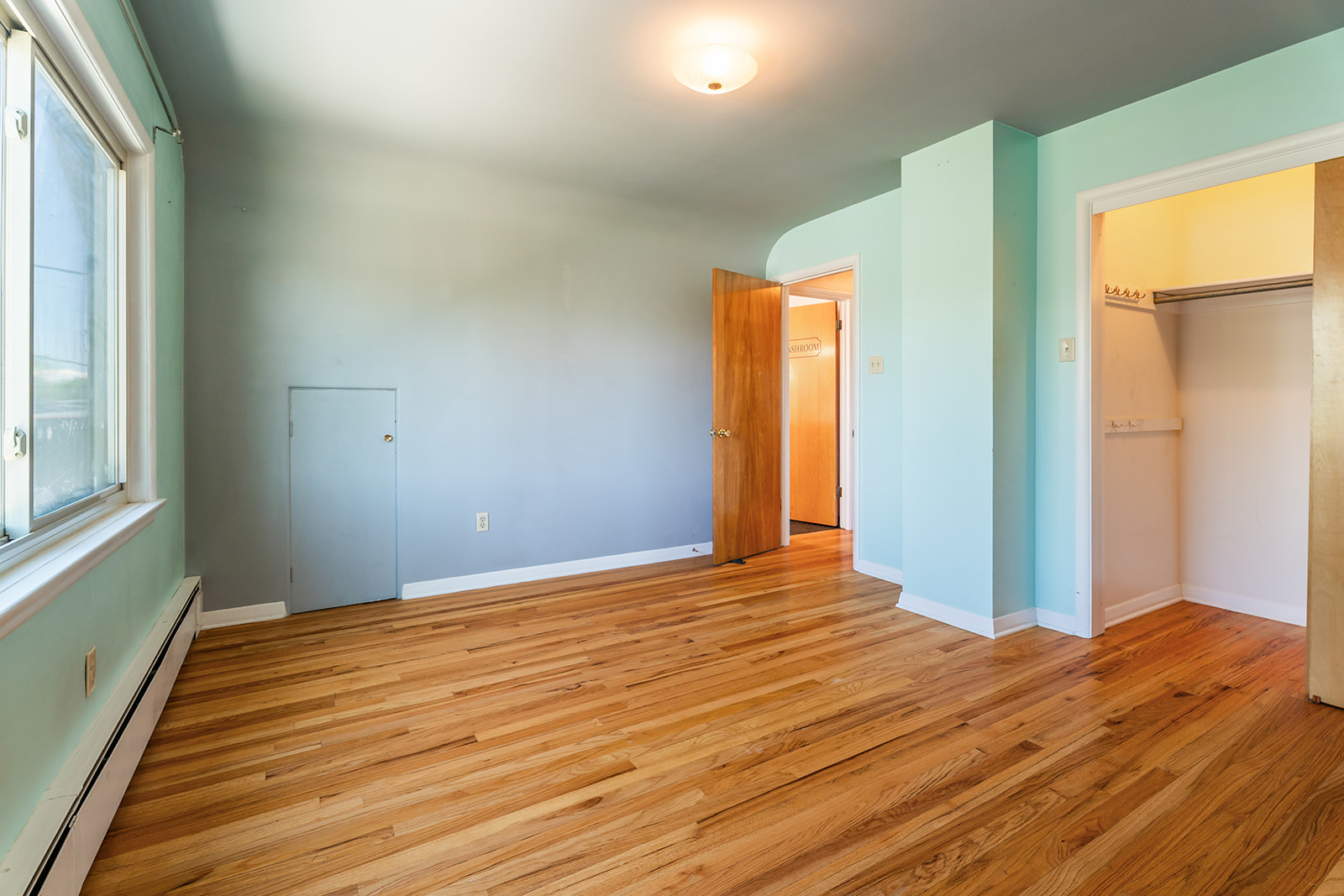 1037 N Ewing Street Property Photo 43