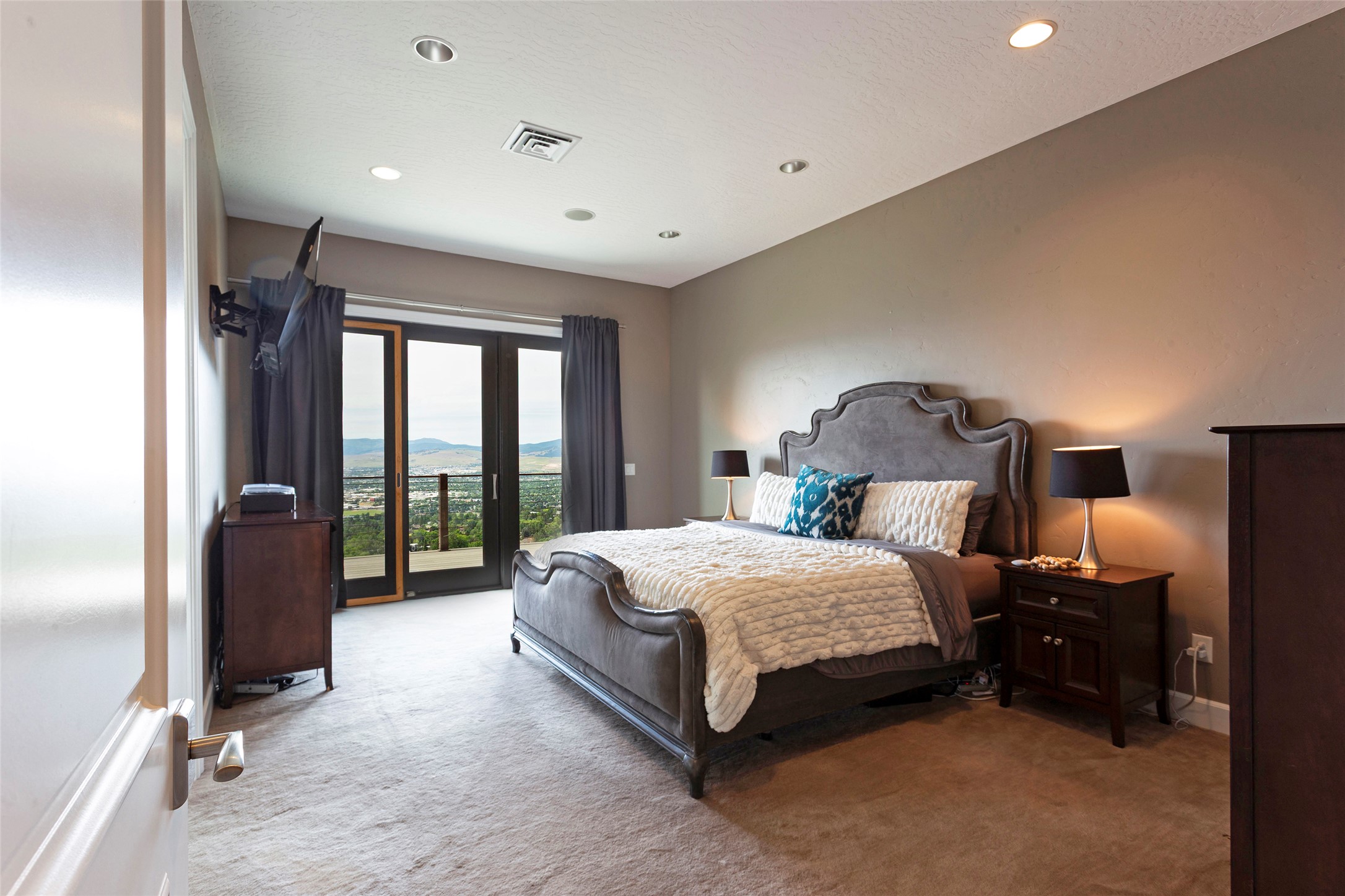 618 Spanish Peaks Drive Property Photo 40