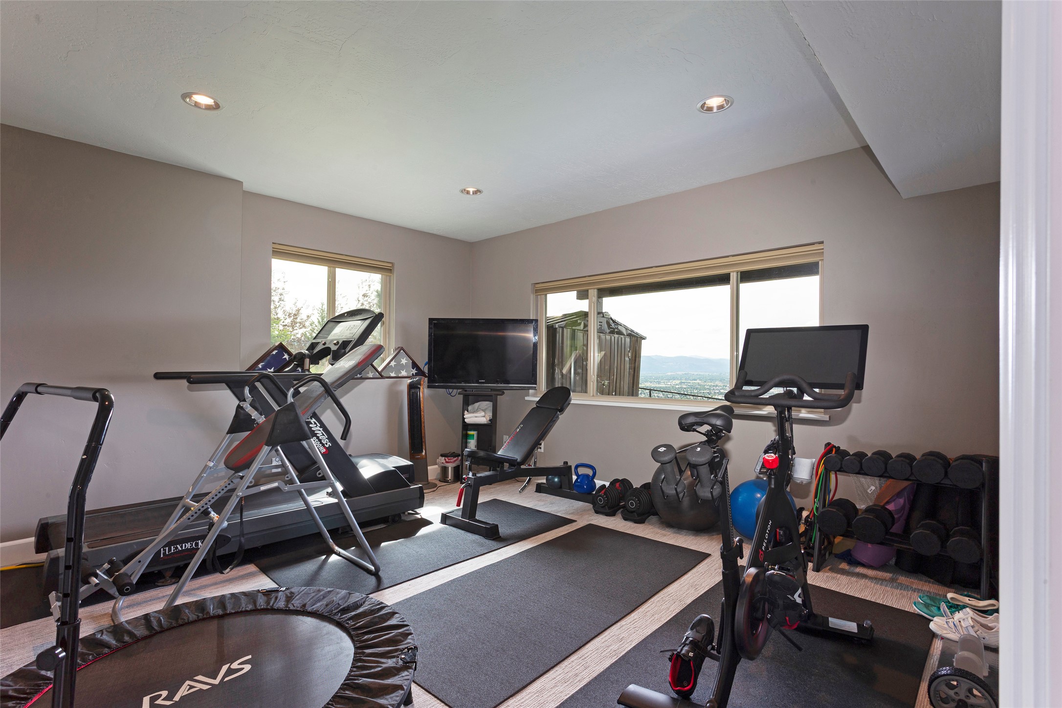 618 Spanish Peaks Drive Property Photo 54