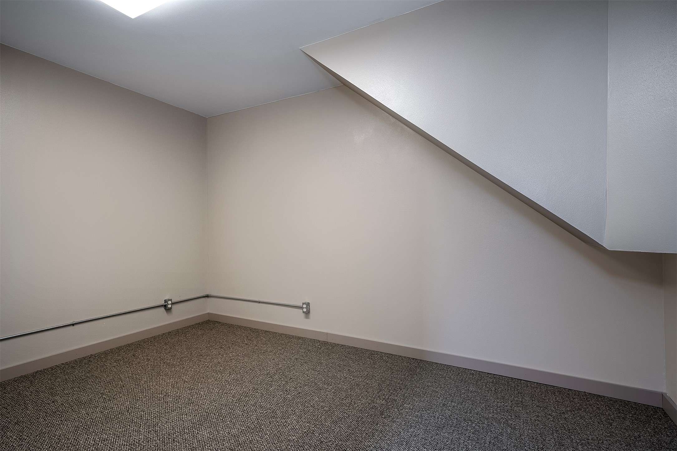 302 2nd Avenue W Property Photo 12