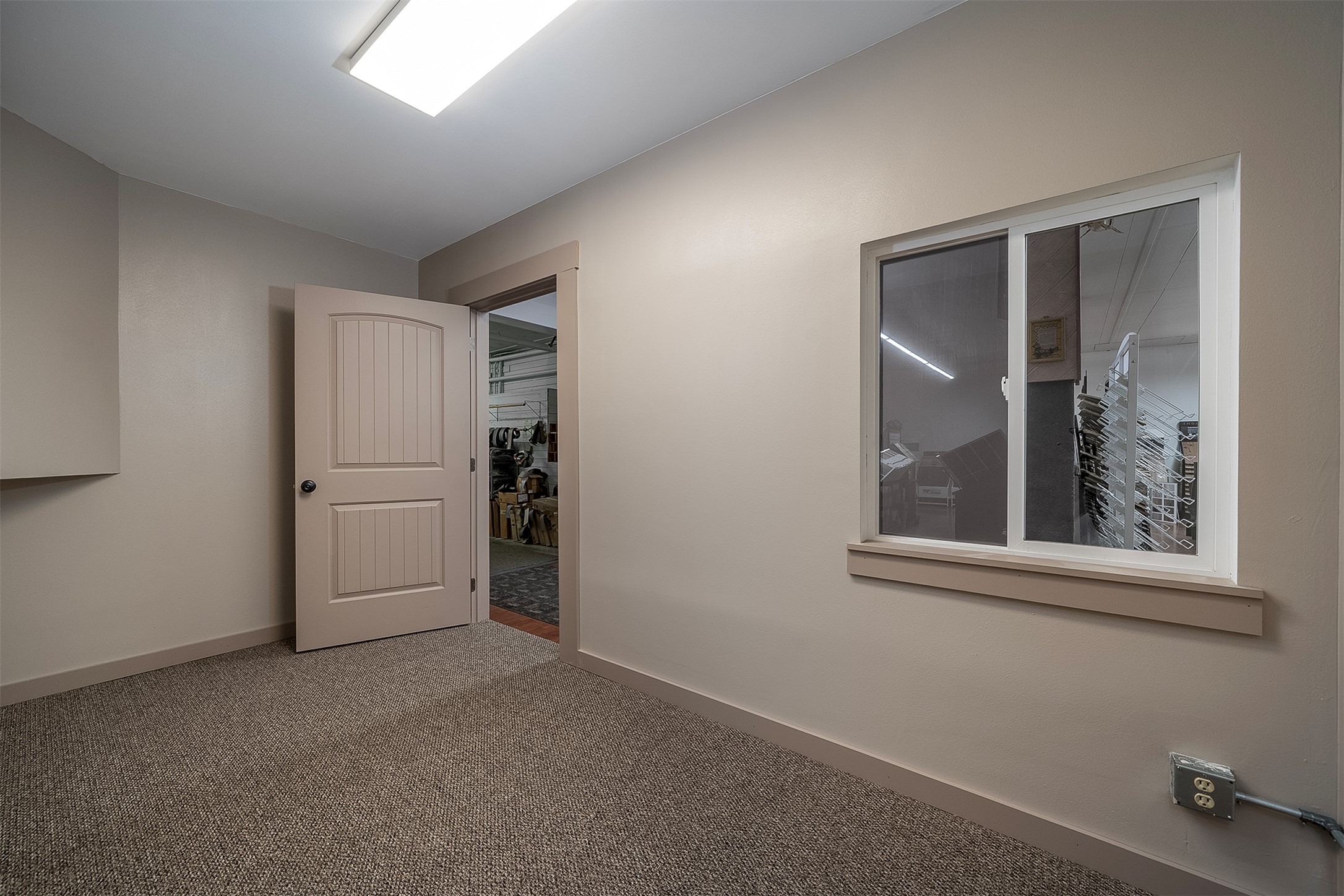 302 2nd Avenue W Property Photo 13