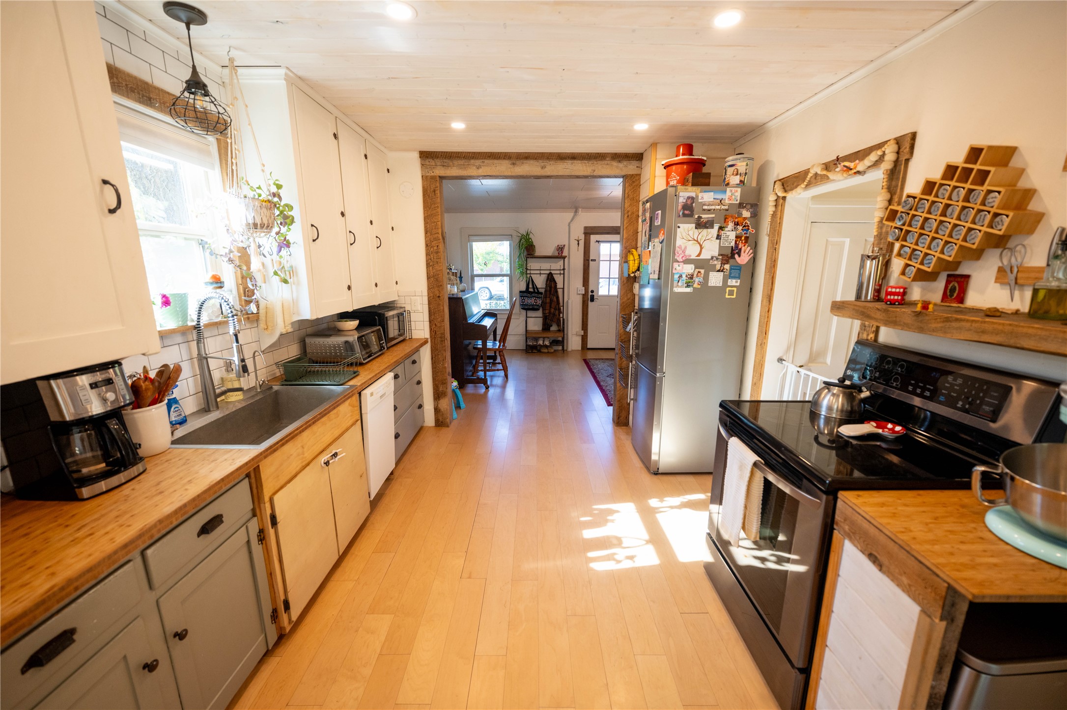 343 N Rodney Street Property Photo 10