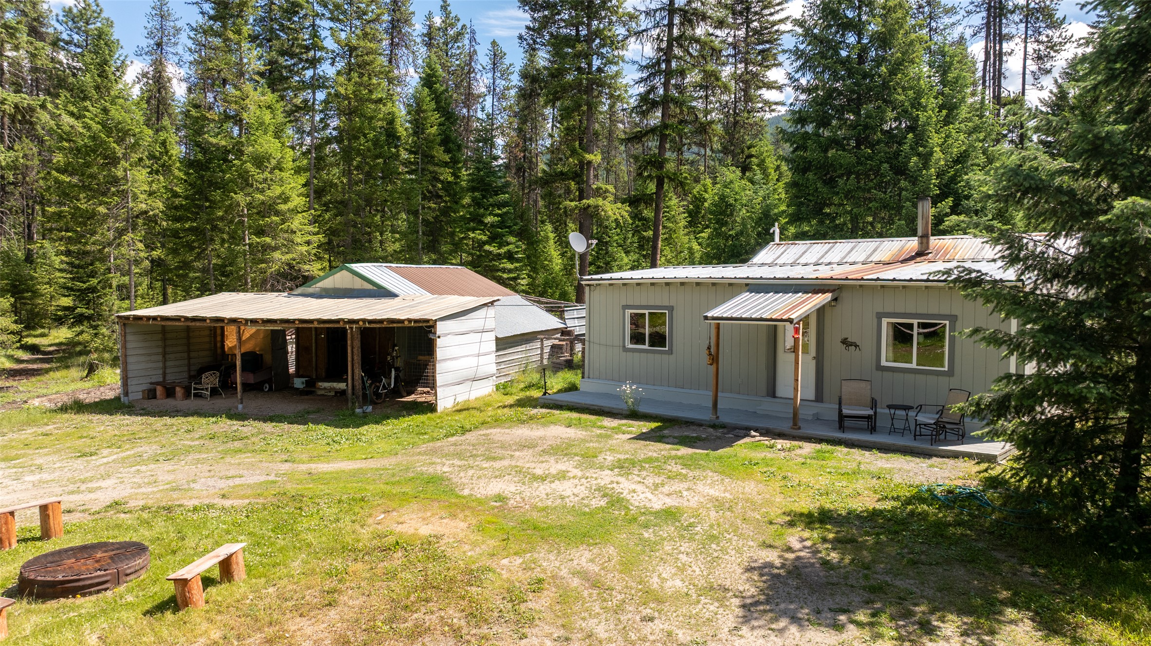 623 Cabin City Loop Property Photo 2