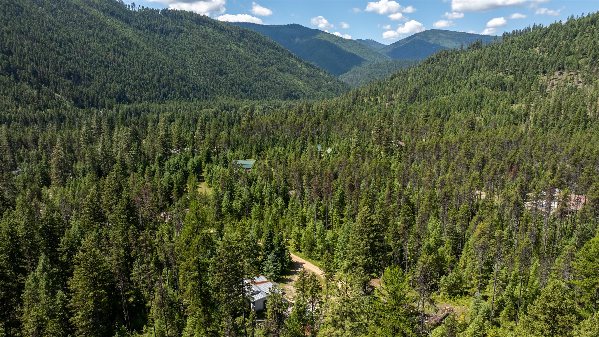 623 Cabin City Loop Property Photo 6