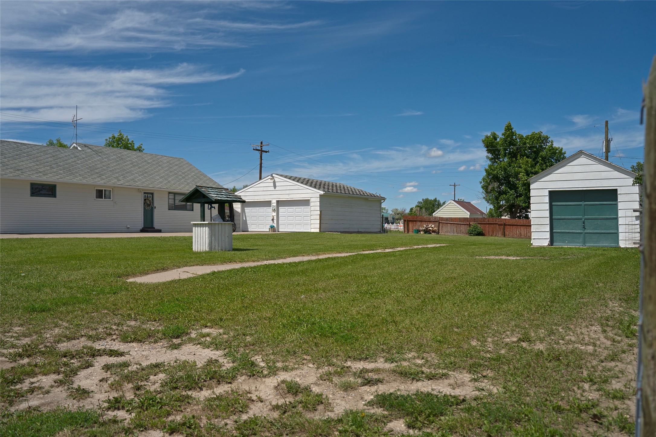 131 1st Avenue S Property Photo 4