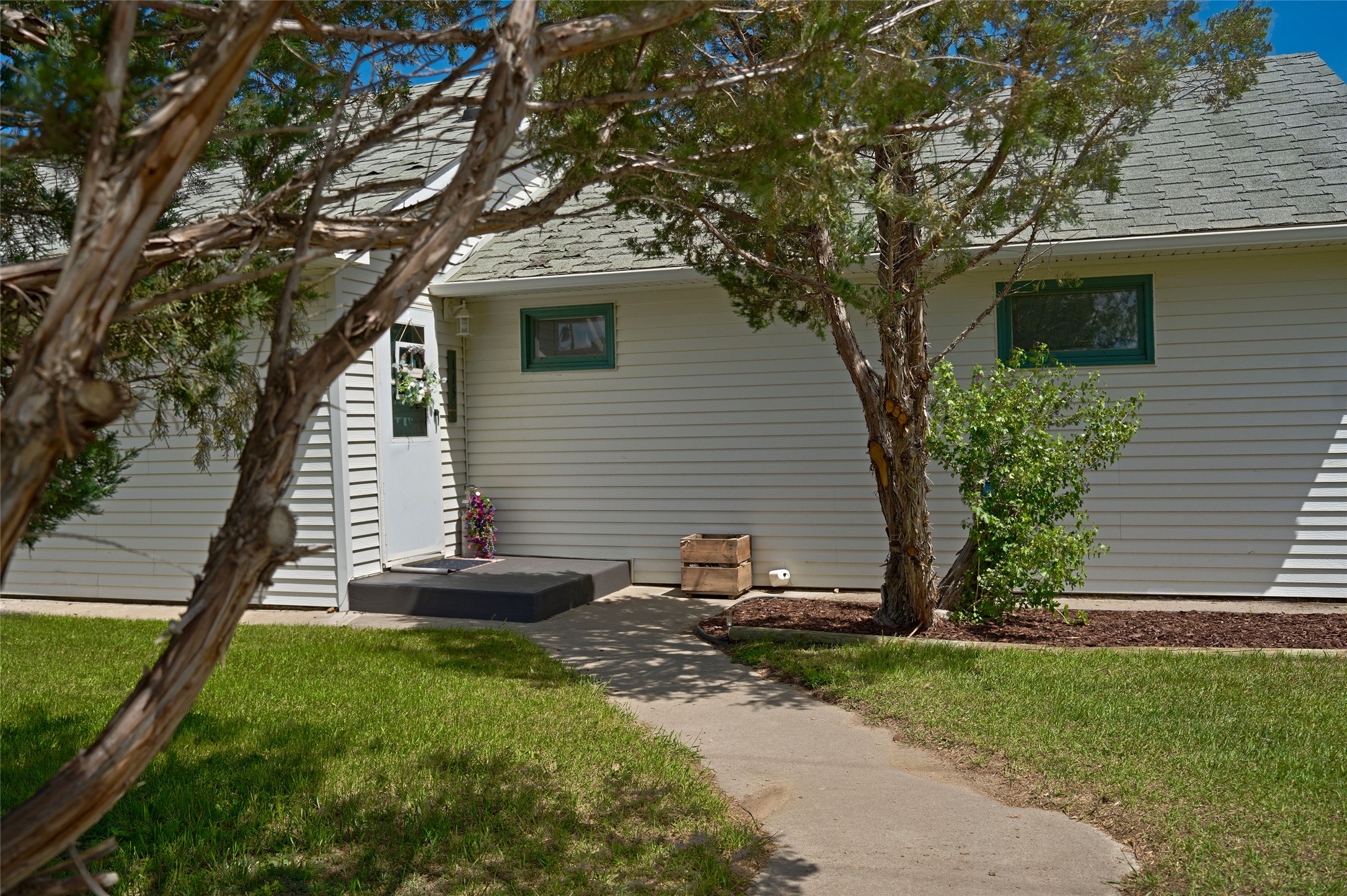 131 1st Avenue S Property Photo 8