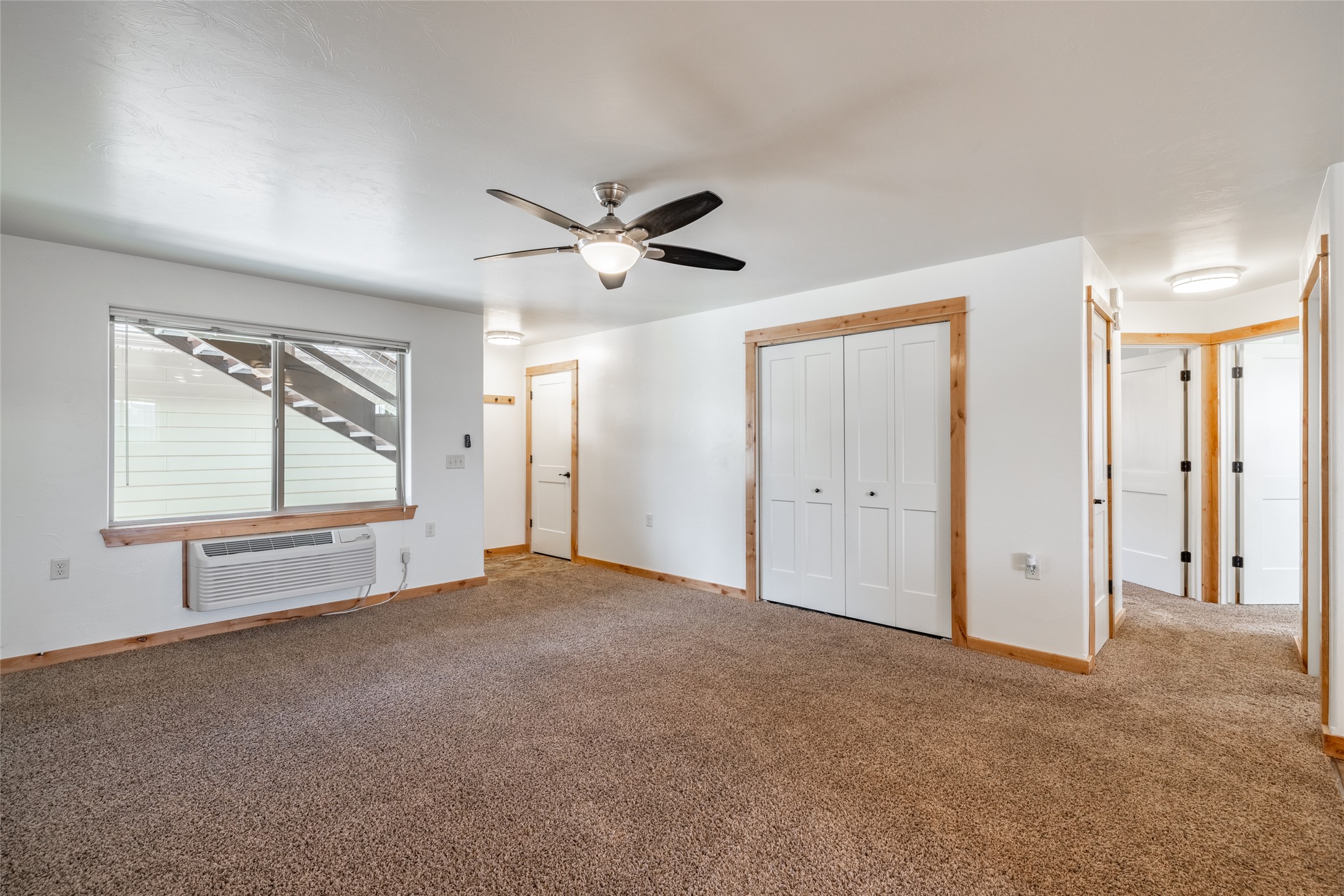 1709-1715 Euclid Avenue Property Photo 8