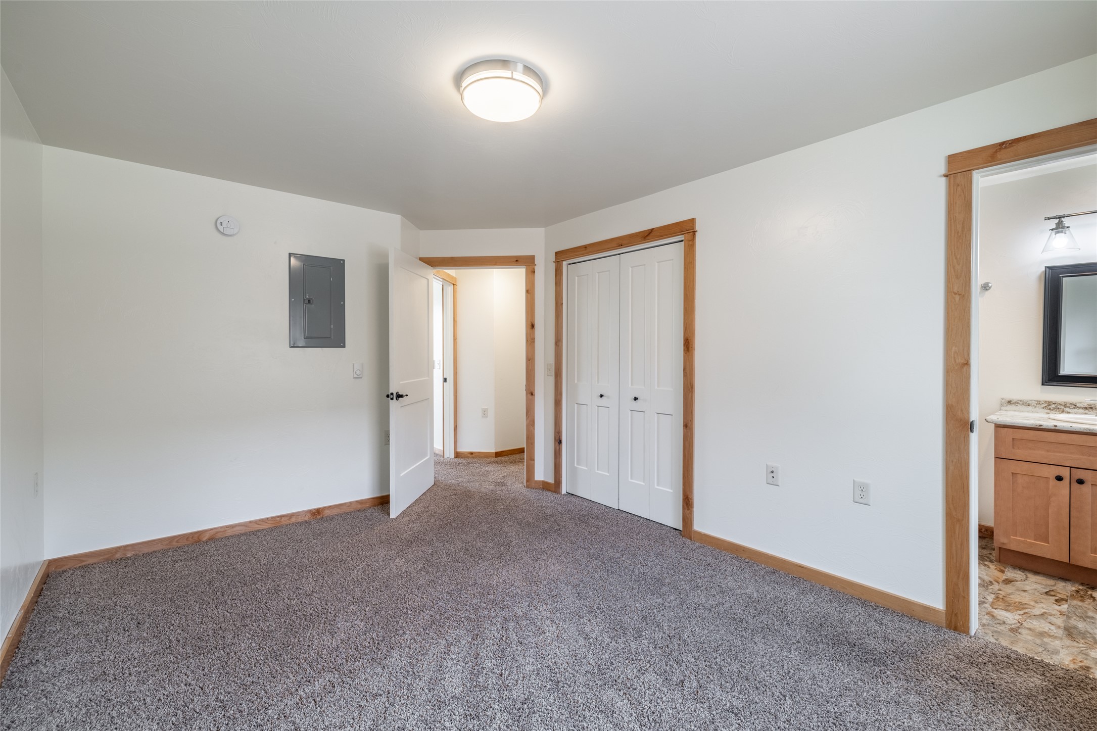 1709-1715 Euclid Avenue Property Photo 10