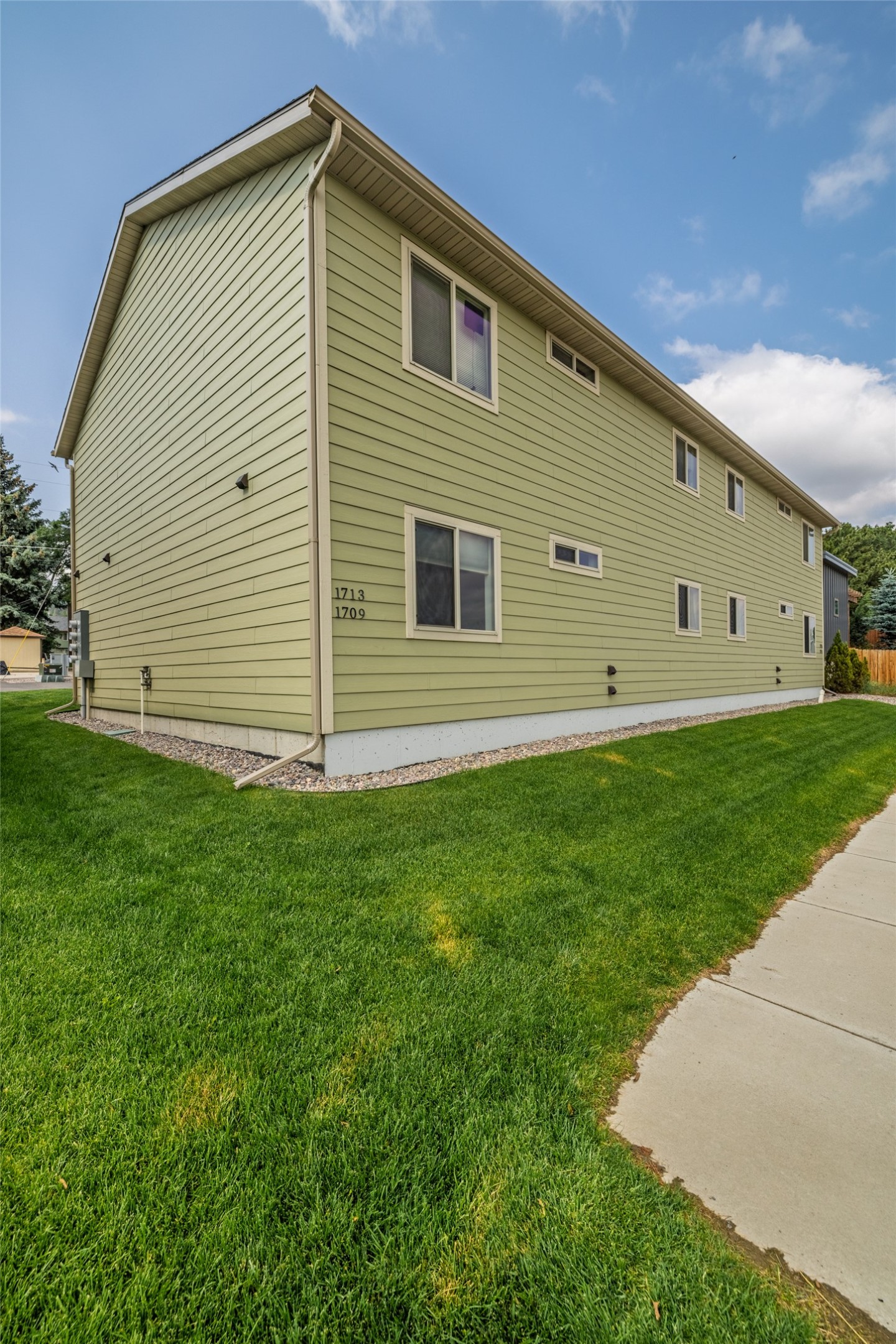 1709-1715 Euclid Avenue Property Photo 21