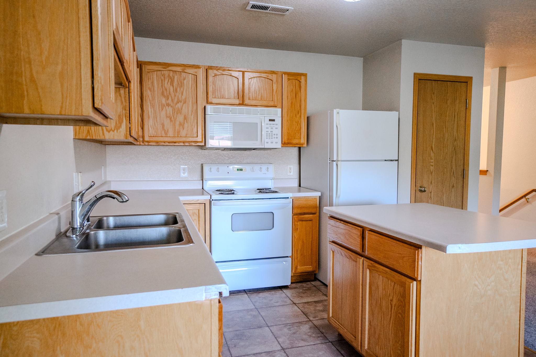 1915 Montana Street D Property Photo 7