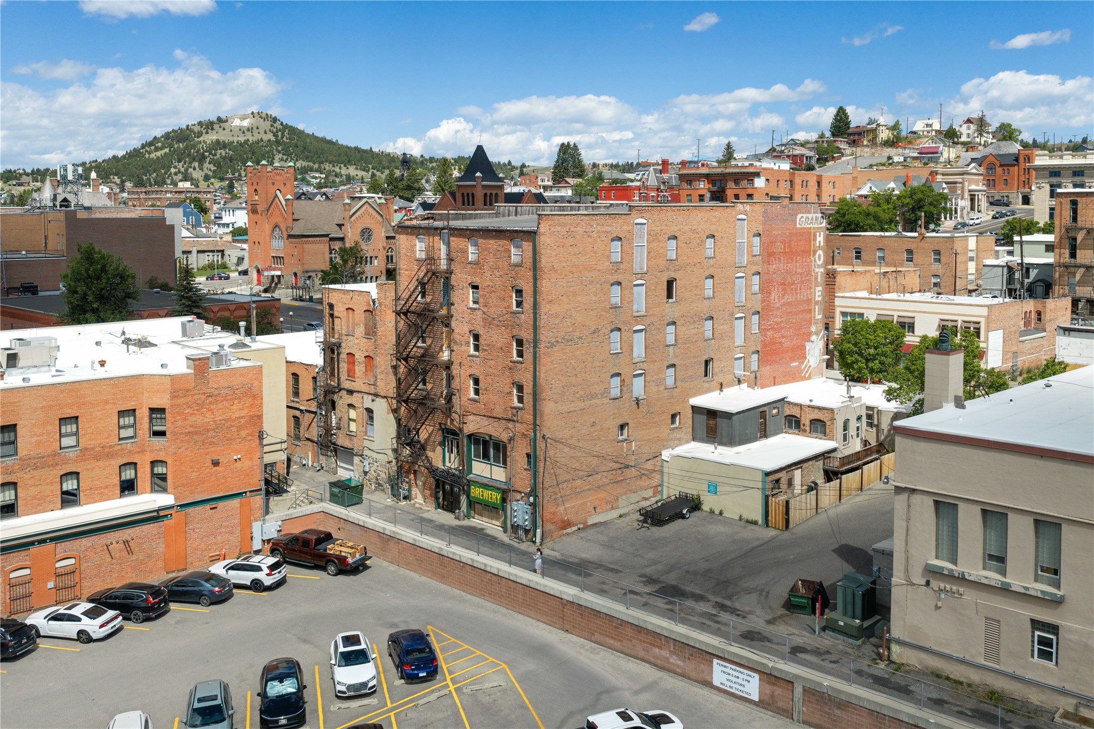 120 W Broadway Street Property Photo 6