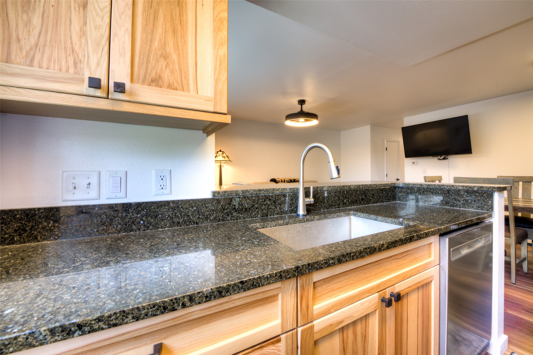 1150 Pine Street A Property Photo 14