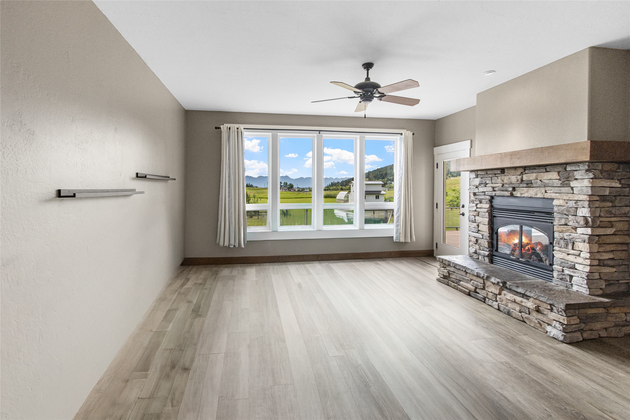 47 Whalebone Court Property Photo 8