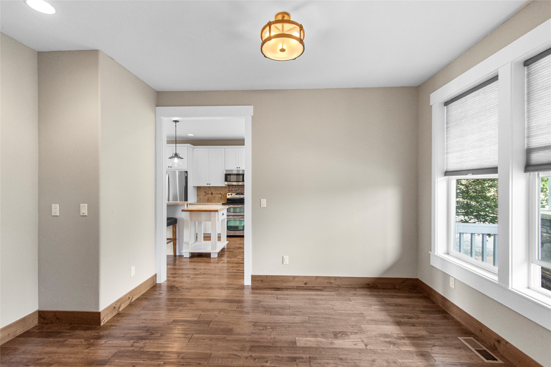 47 Whalebone Court Property Photo 14