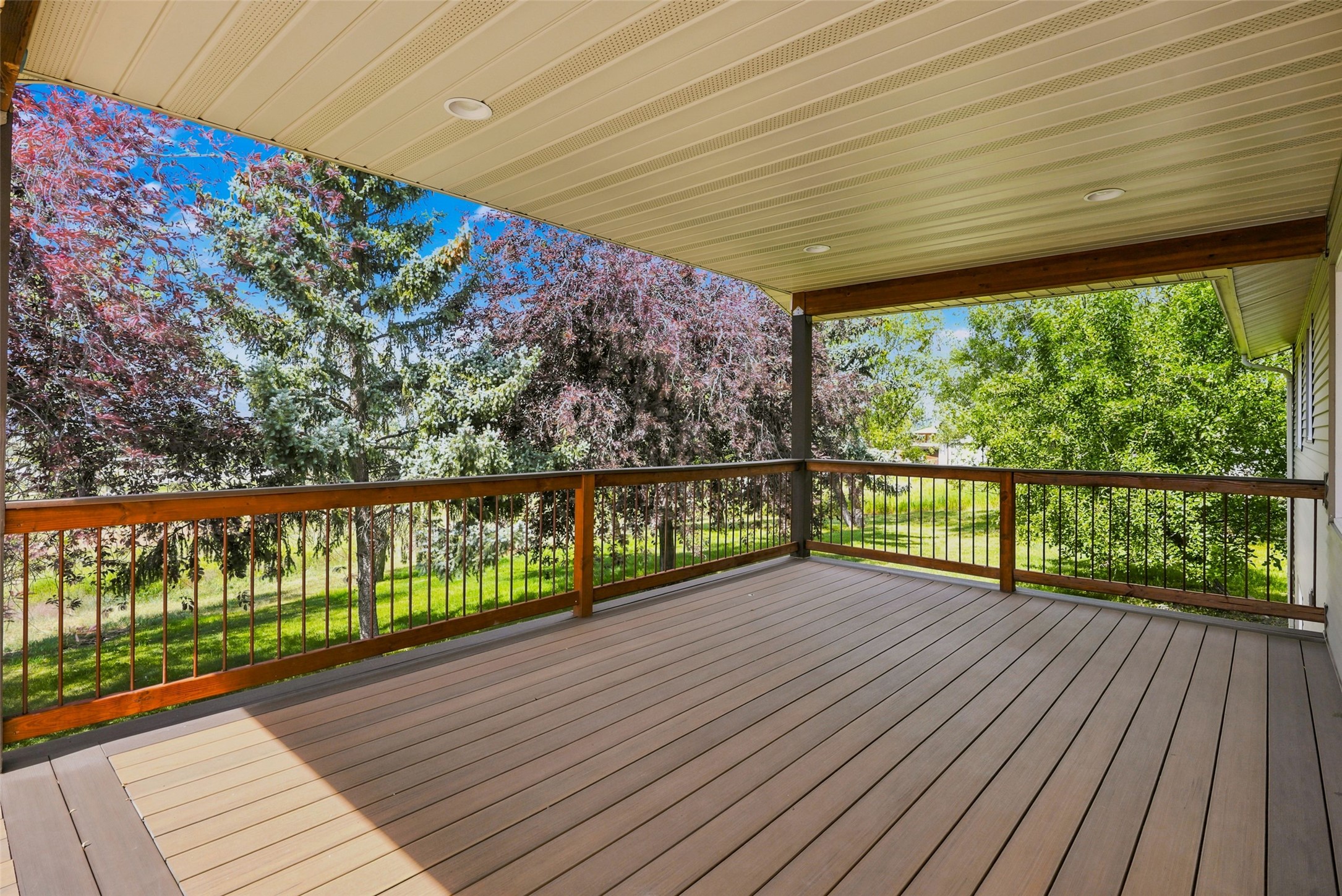 6385 Goodan Lane Property Photo 7