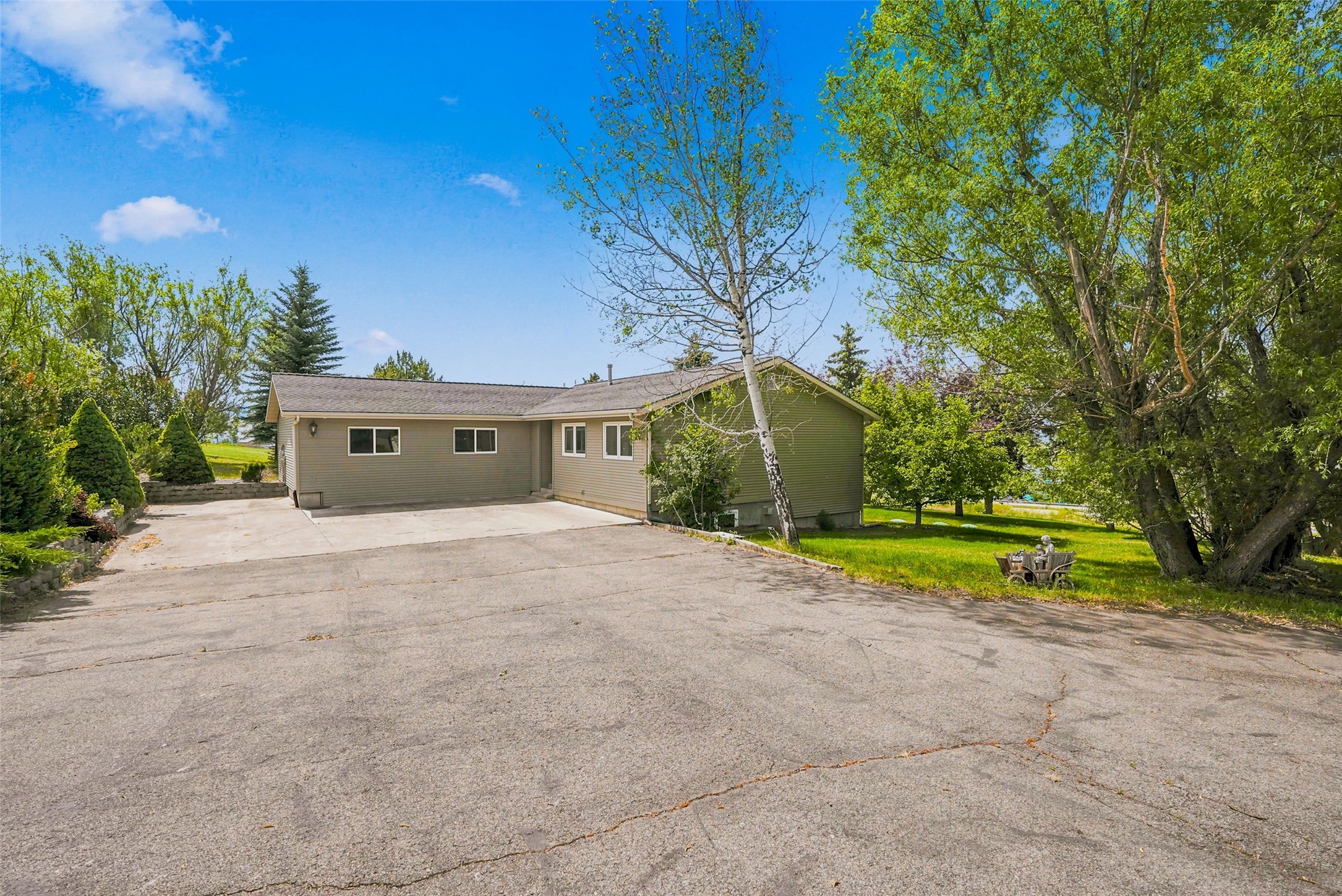 6385 Goodan Lane Property Photo 16