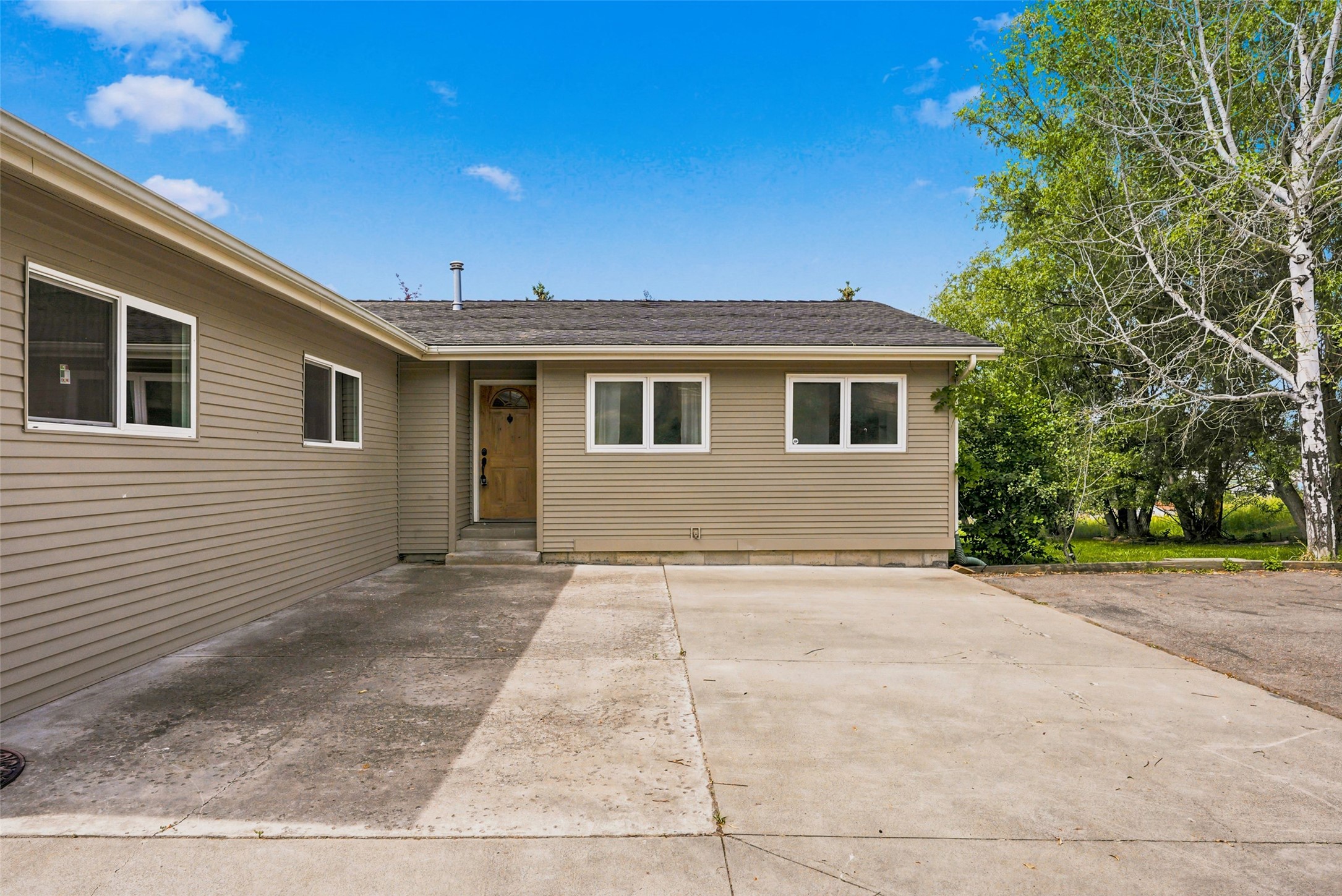 6385 Goodan Lane Property Photo 18
